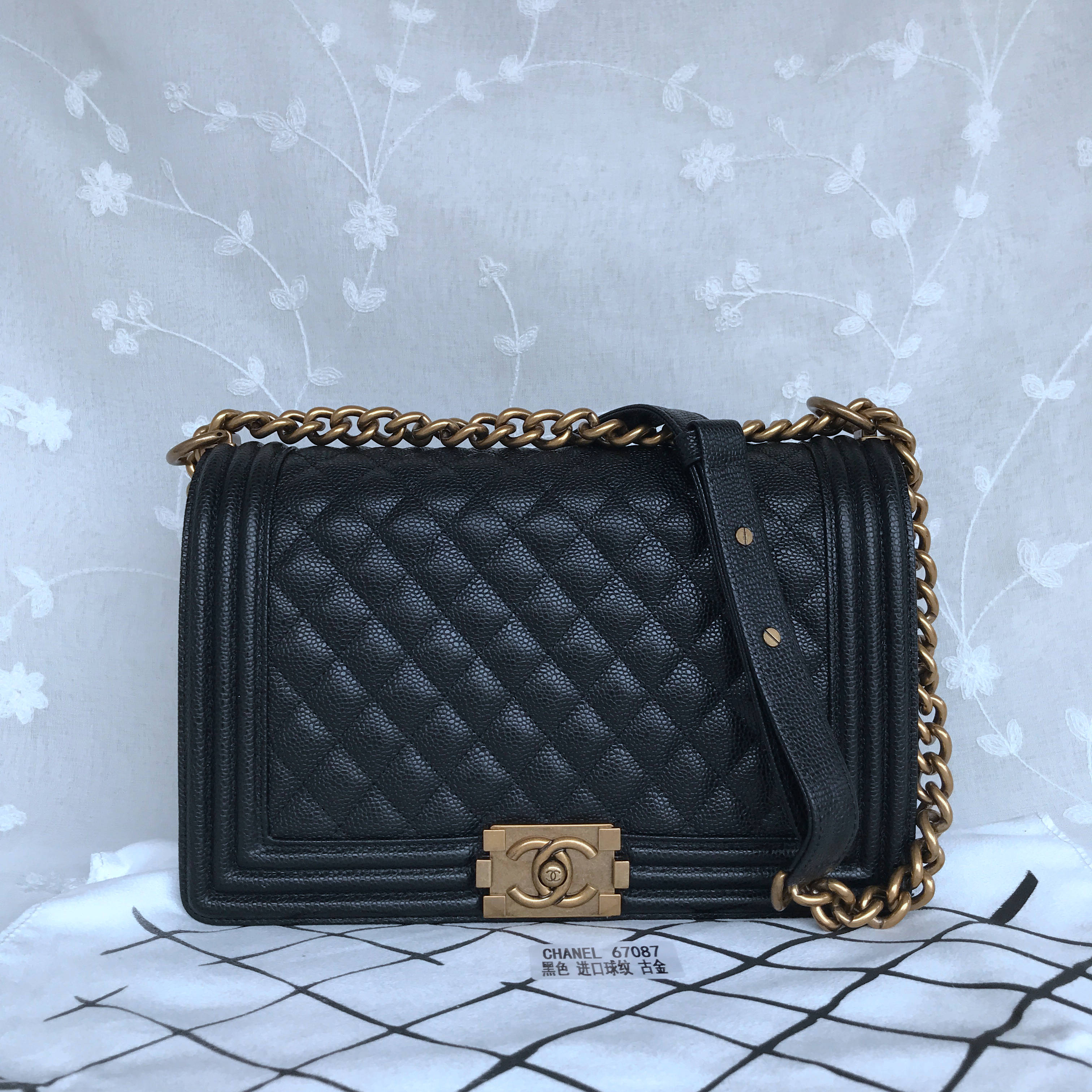 CHANEL BOY HANDBAG 28cm