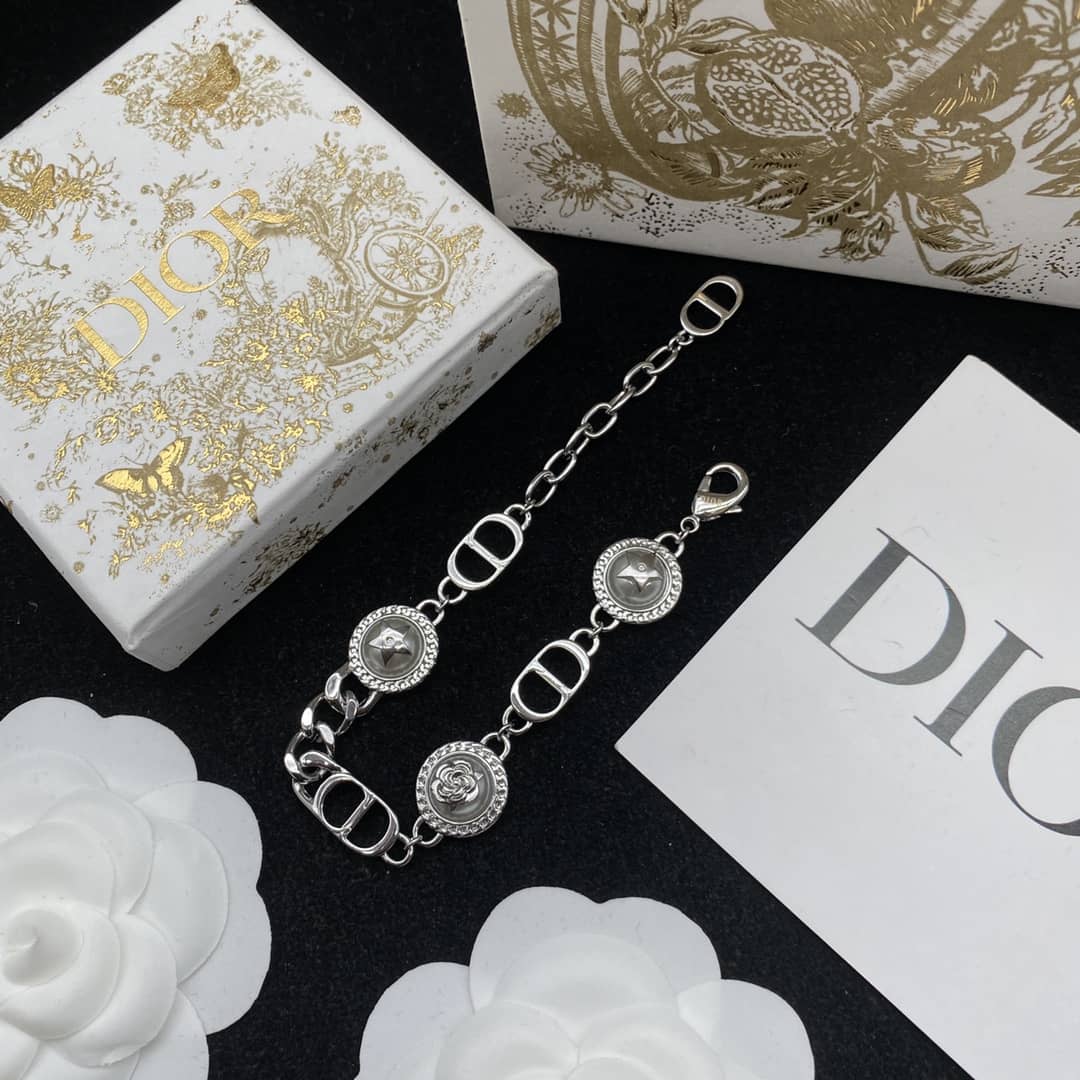 Knockoff Dior Logo Bracelet