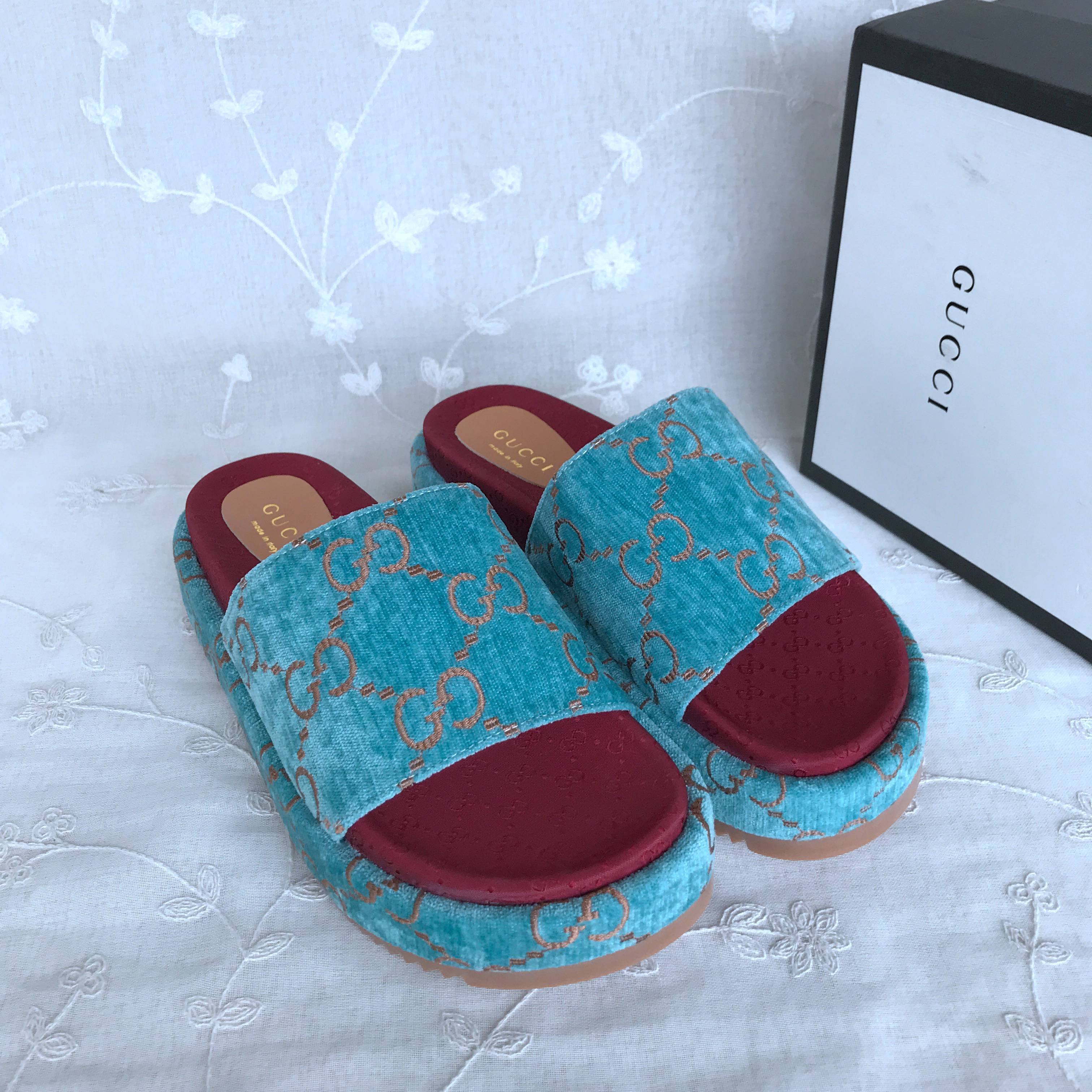 Gucci Sandals 861870