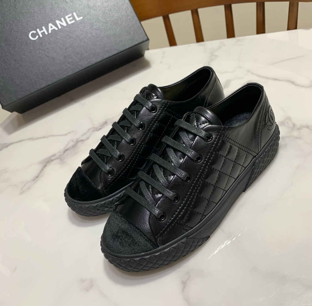 Chanel Shoes679
