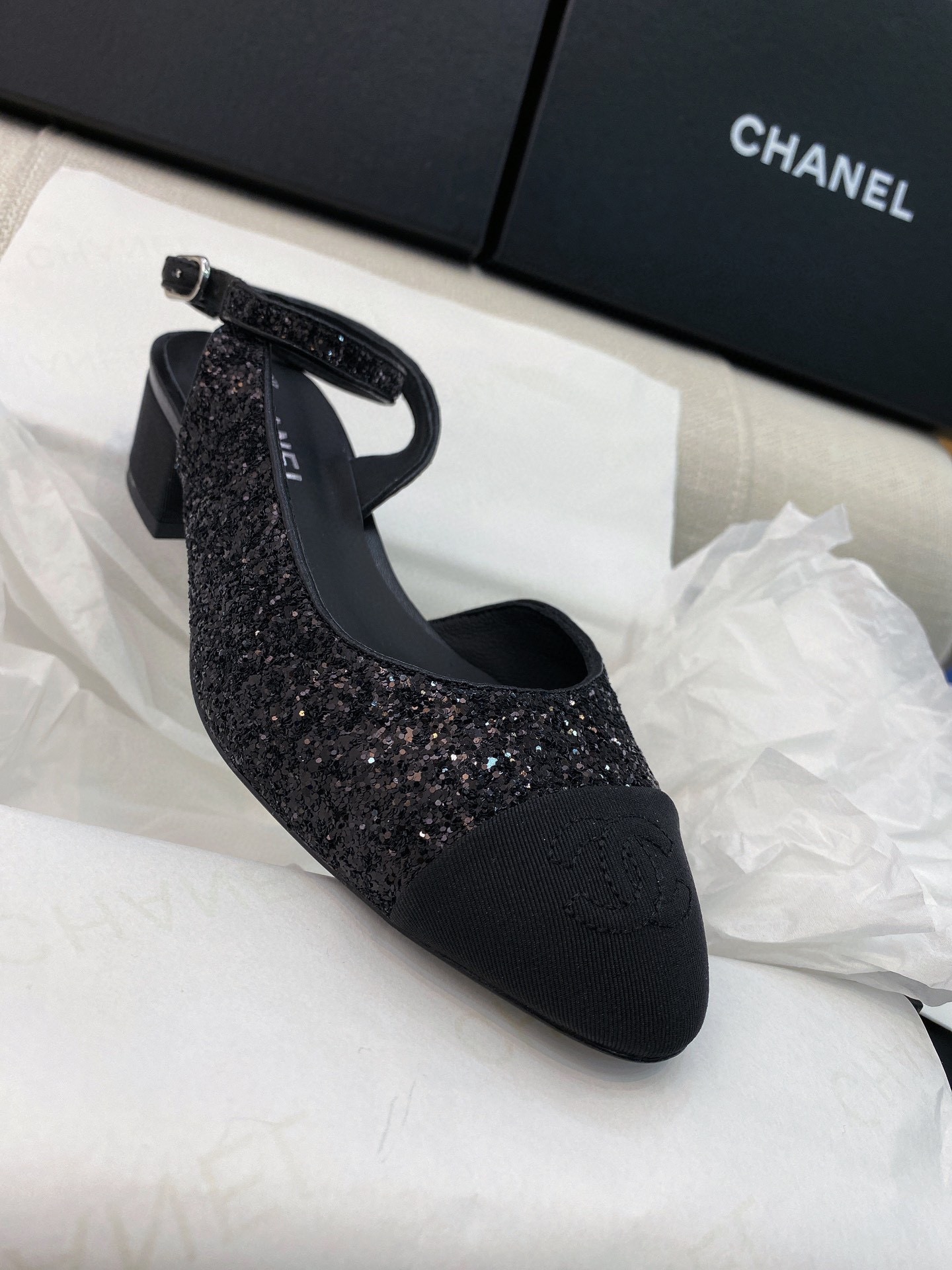Chanel Shoes268