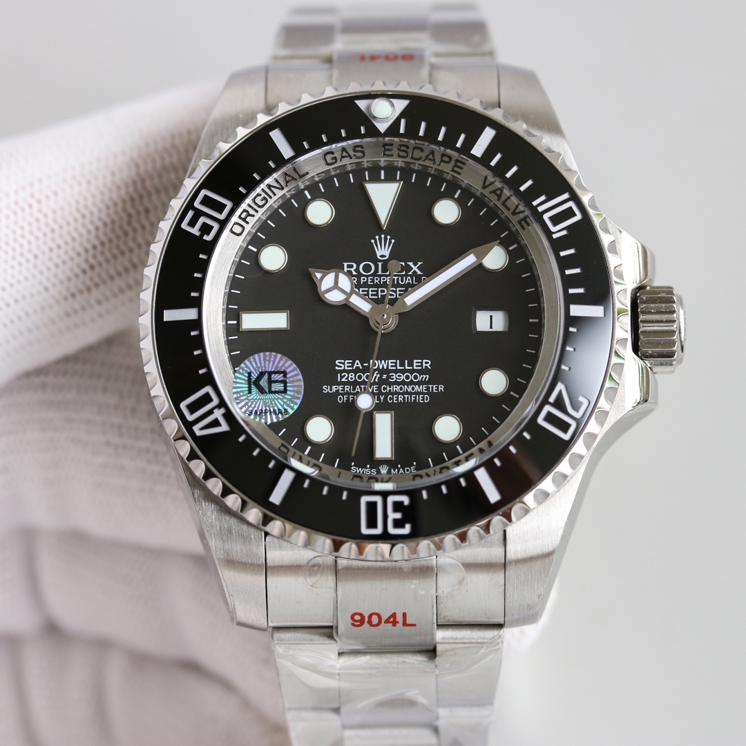 SEA DWELLER BLACK DIAL