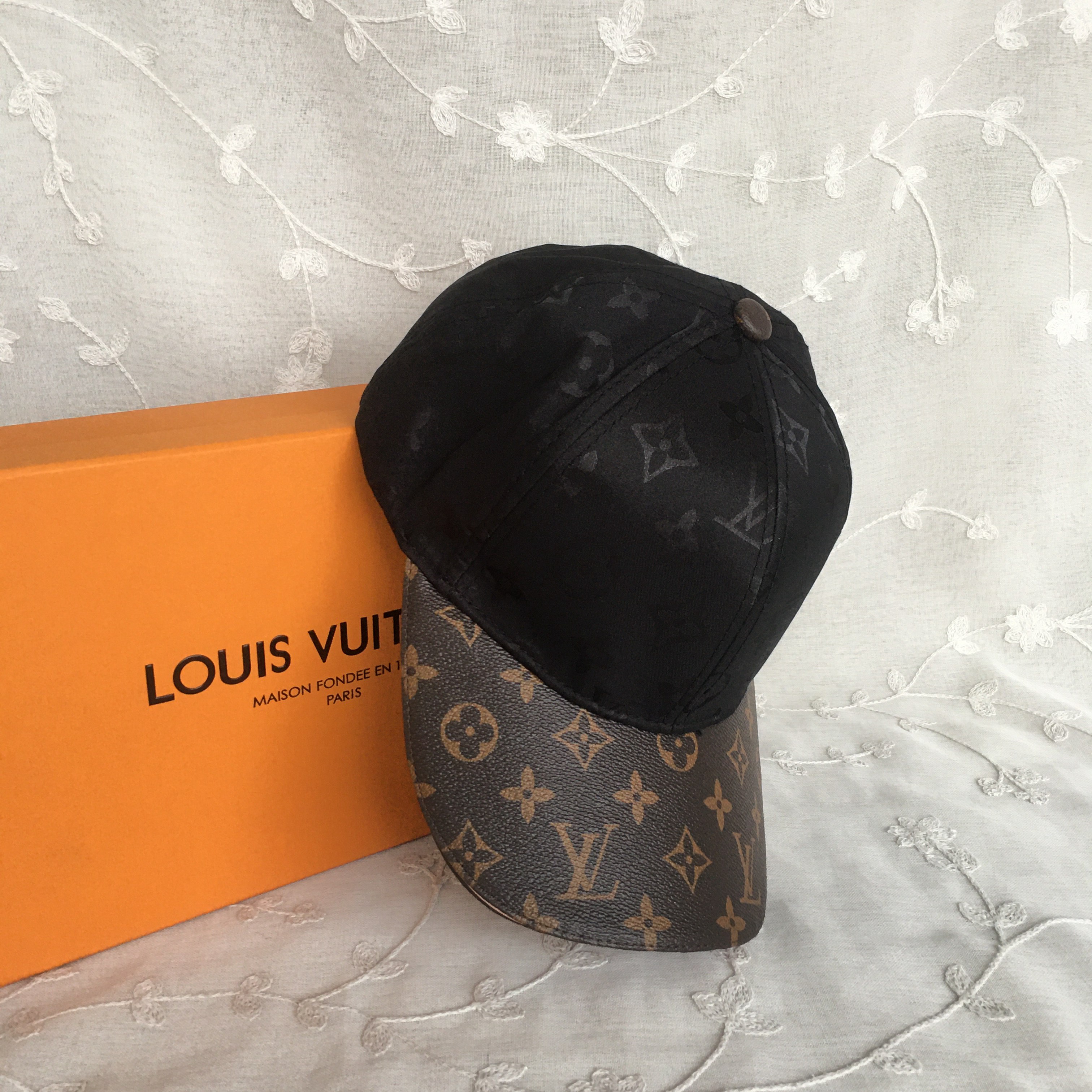 LV Cap