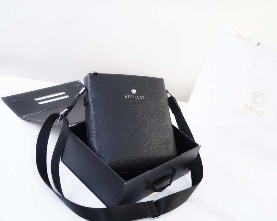Versace #110058 Fashion Messenger Bags