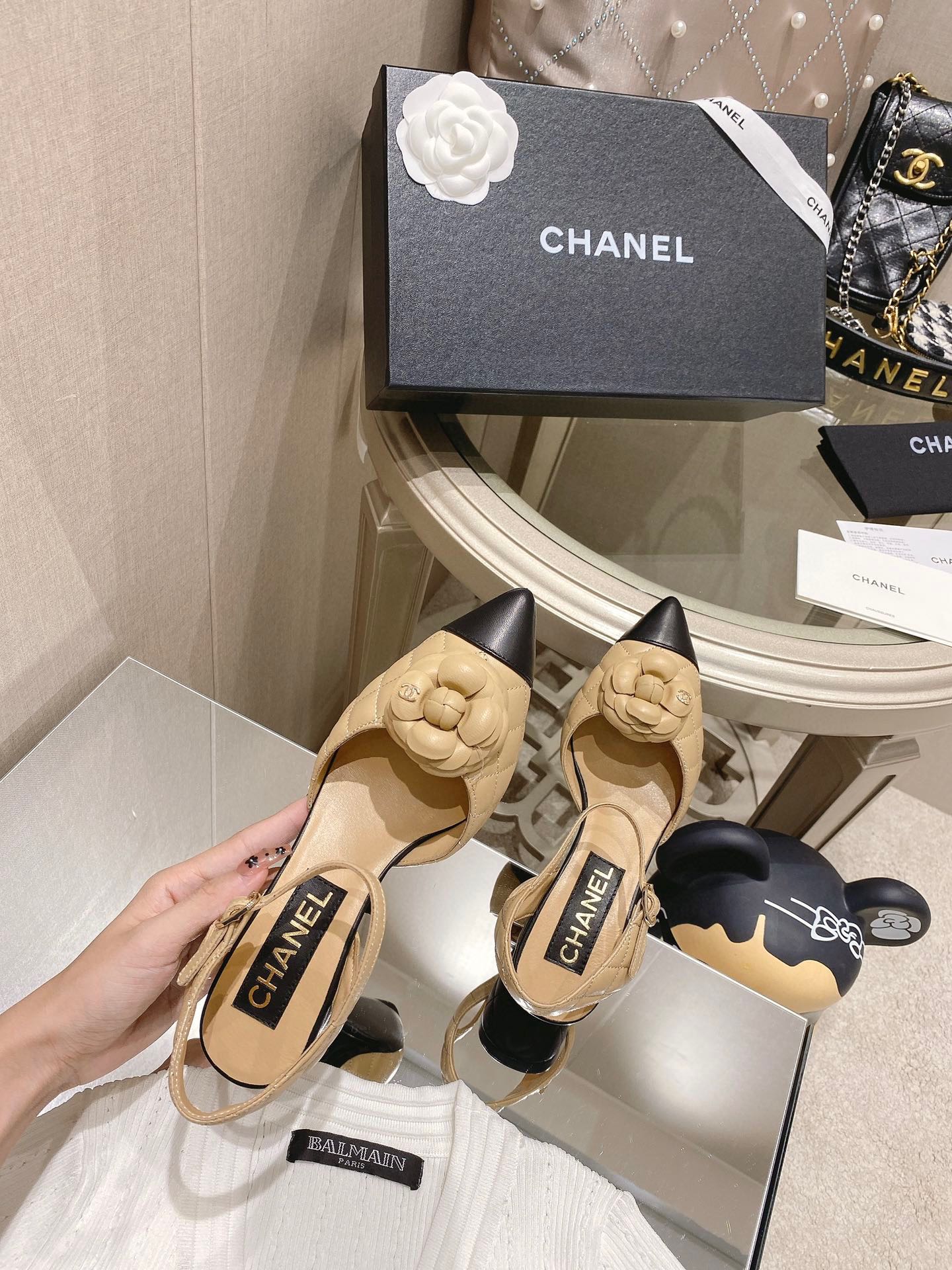 Chanel Shoes240