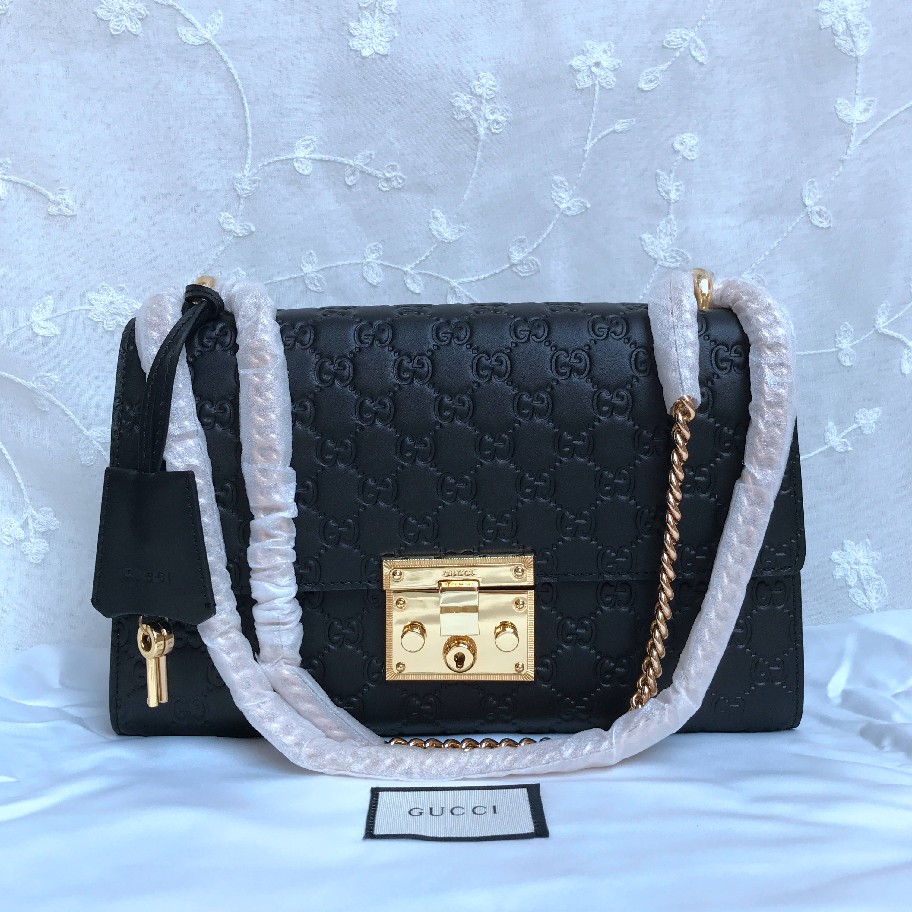 Gucci Padlock supreme shoulder bag 409486