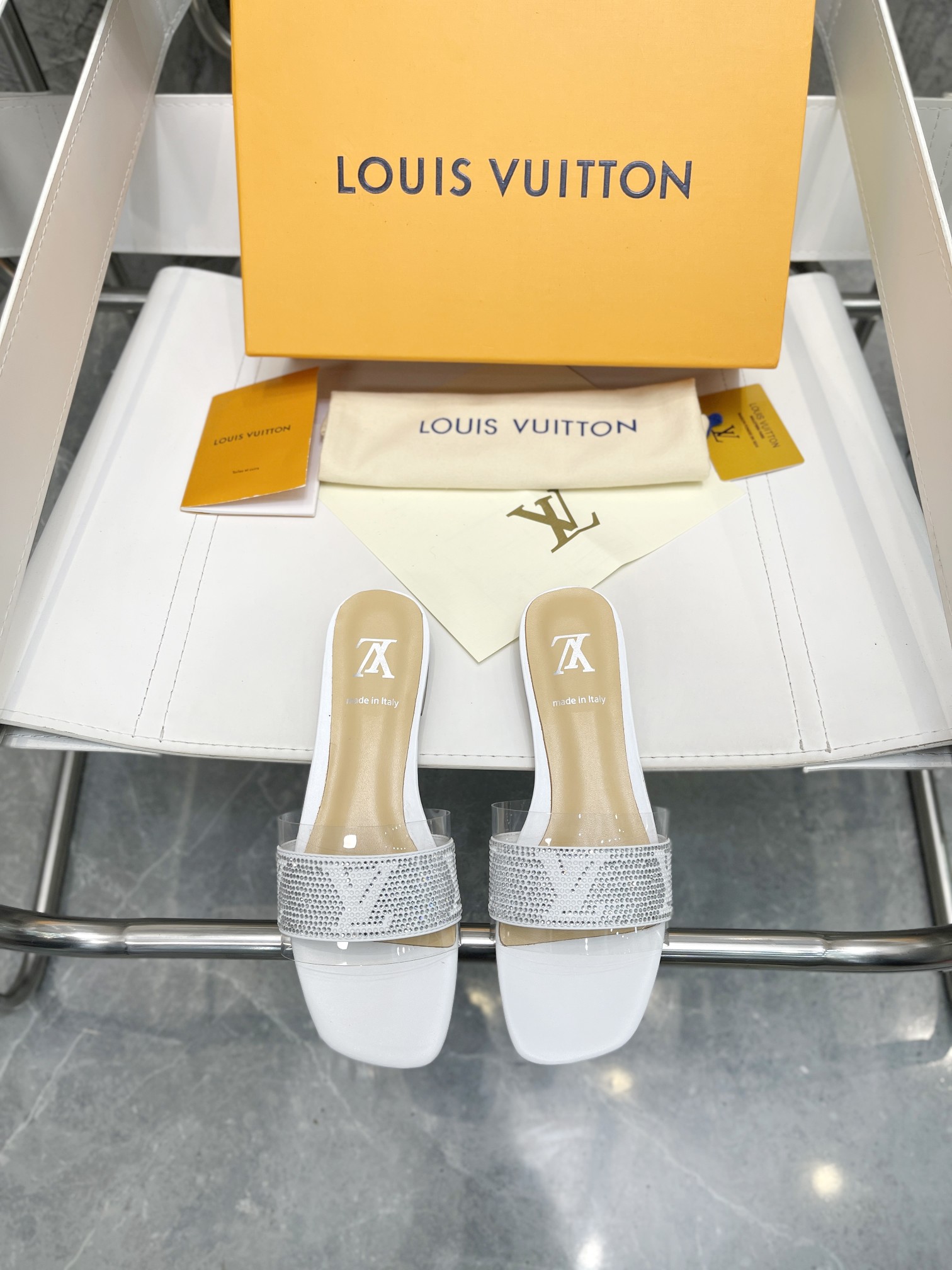 LV shoes73