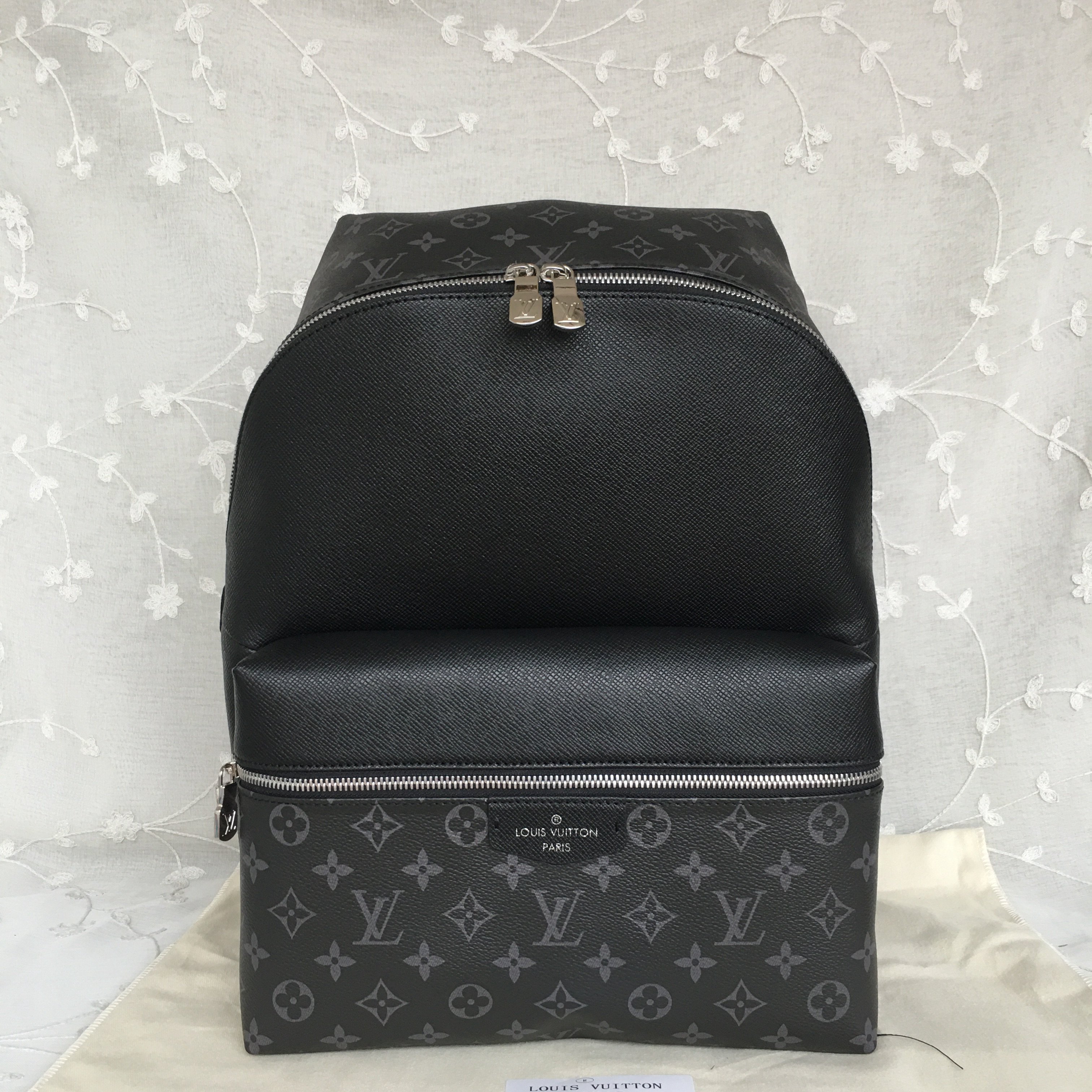 LV DISCOVERY BACKPACK PM M30230