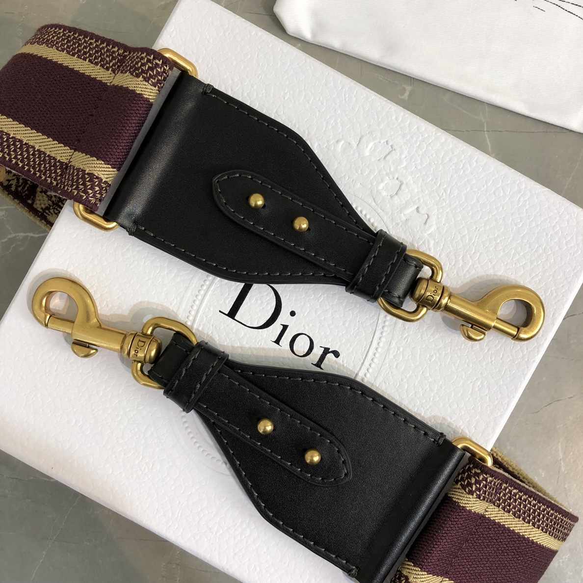 Dior shoulder strap 3