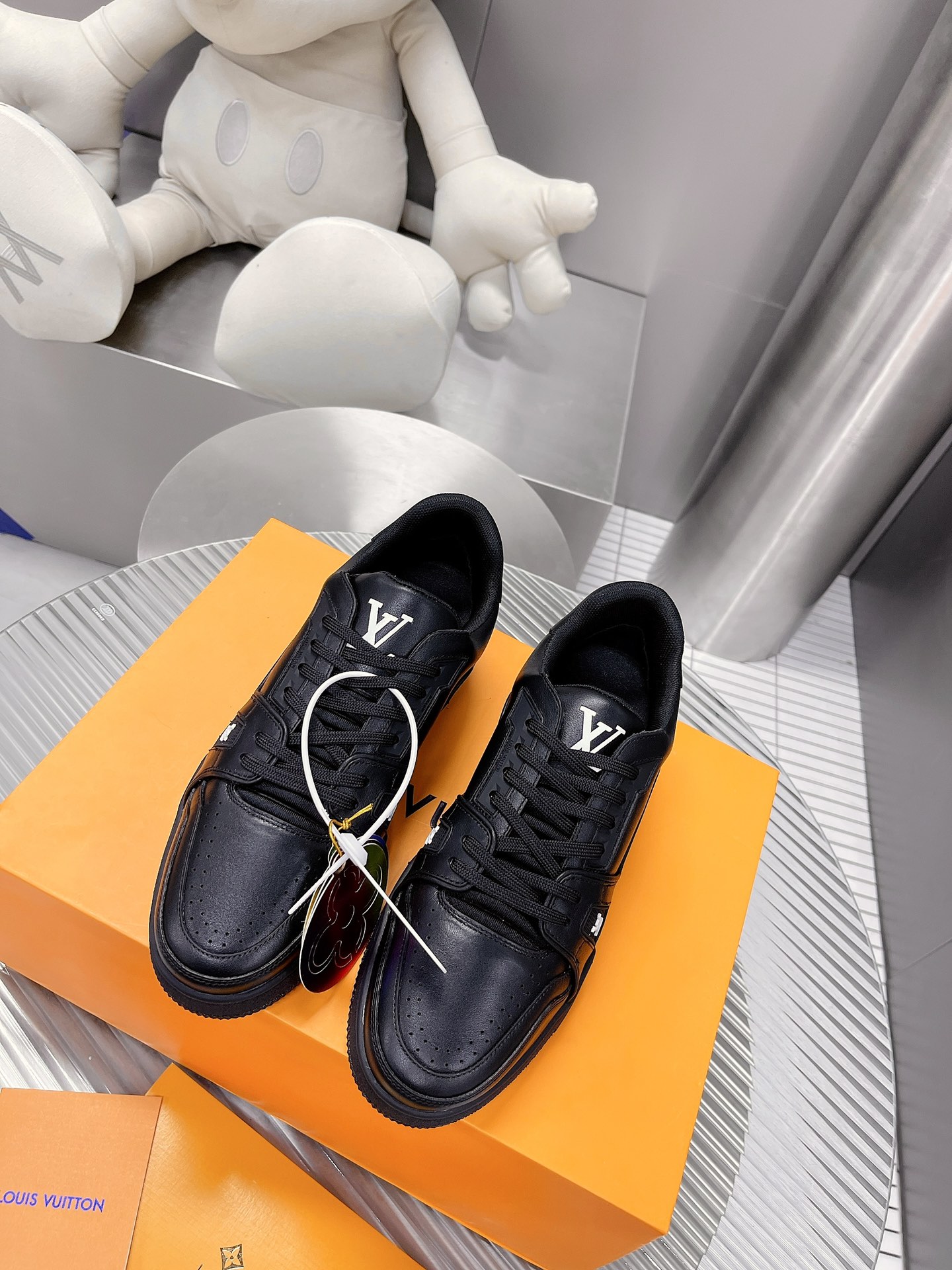 LV shoes280