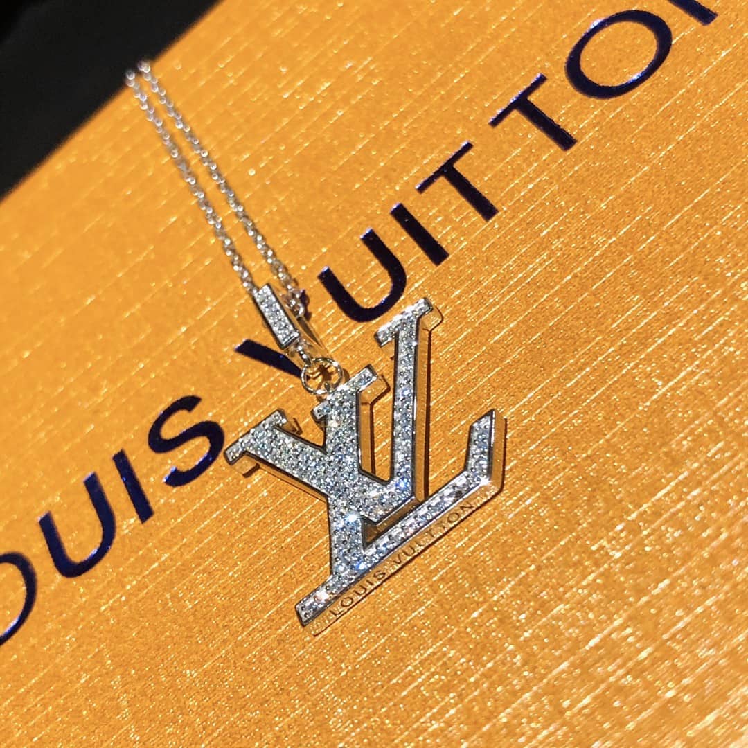 Louis Vuitton Replica Designer Necklace Cheap