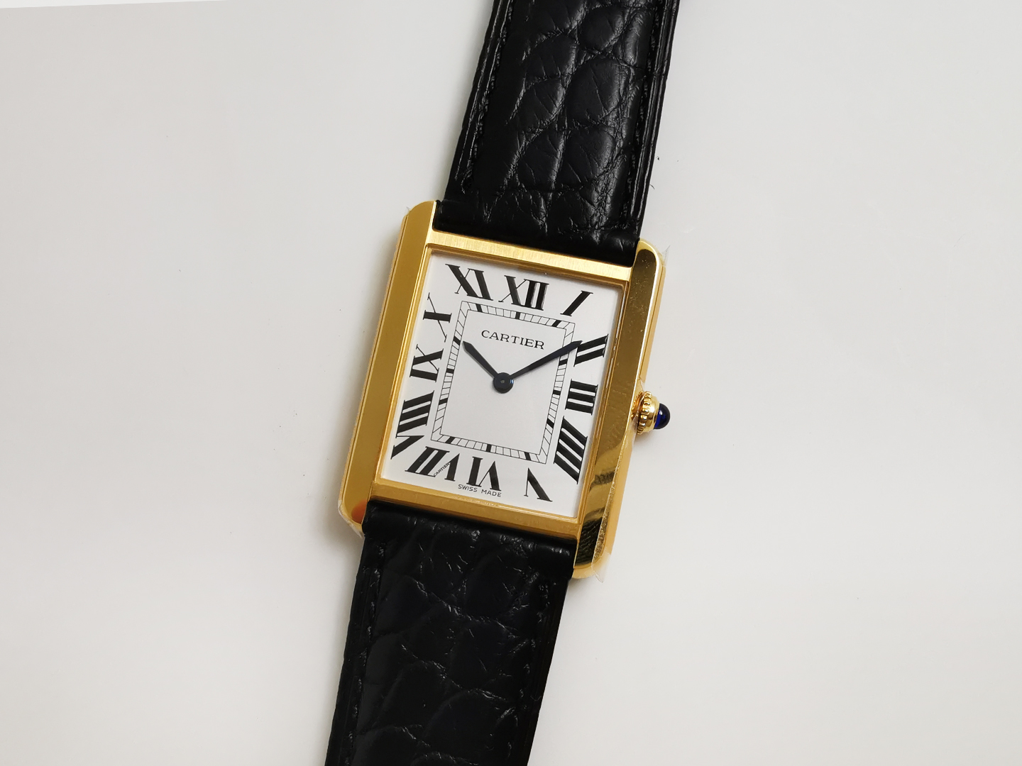 Cartier tank series W5200004 watch