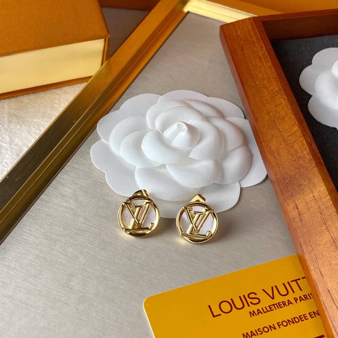 Wholesale Louis Vuitton AAA+ Earrings