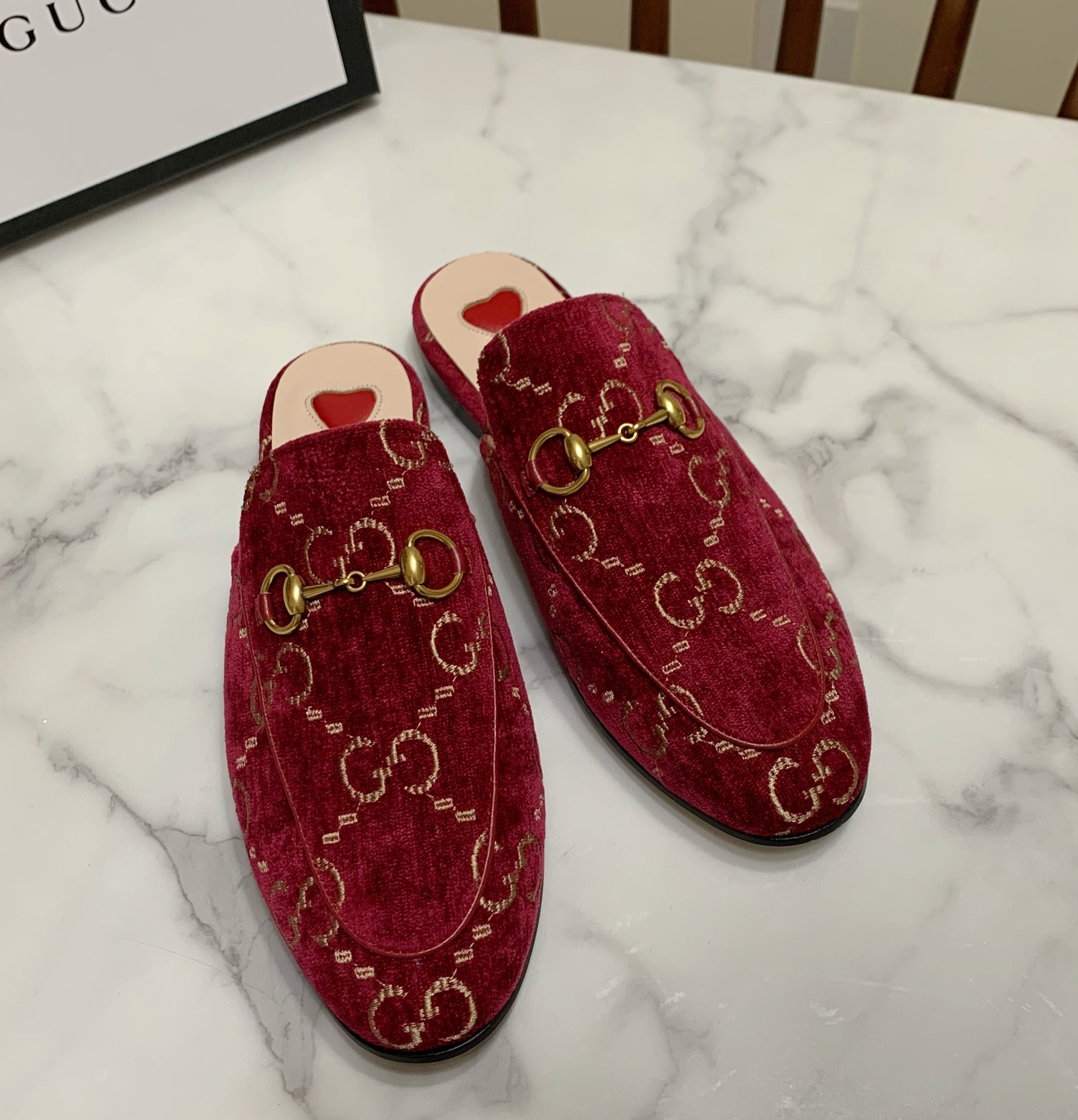 Gucci shoe329