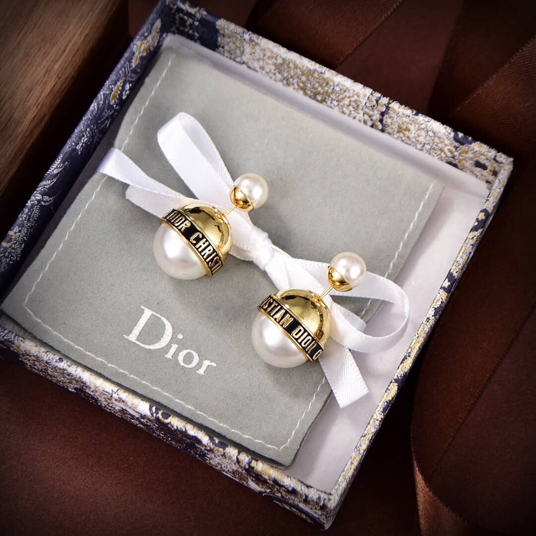 7 Star Dior Earrings