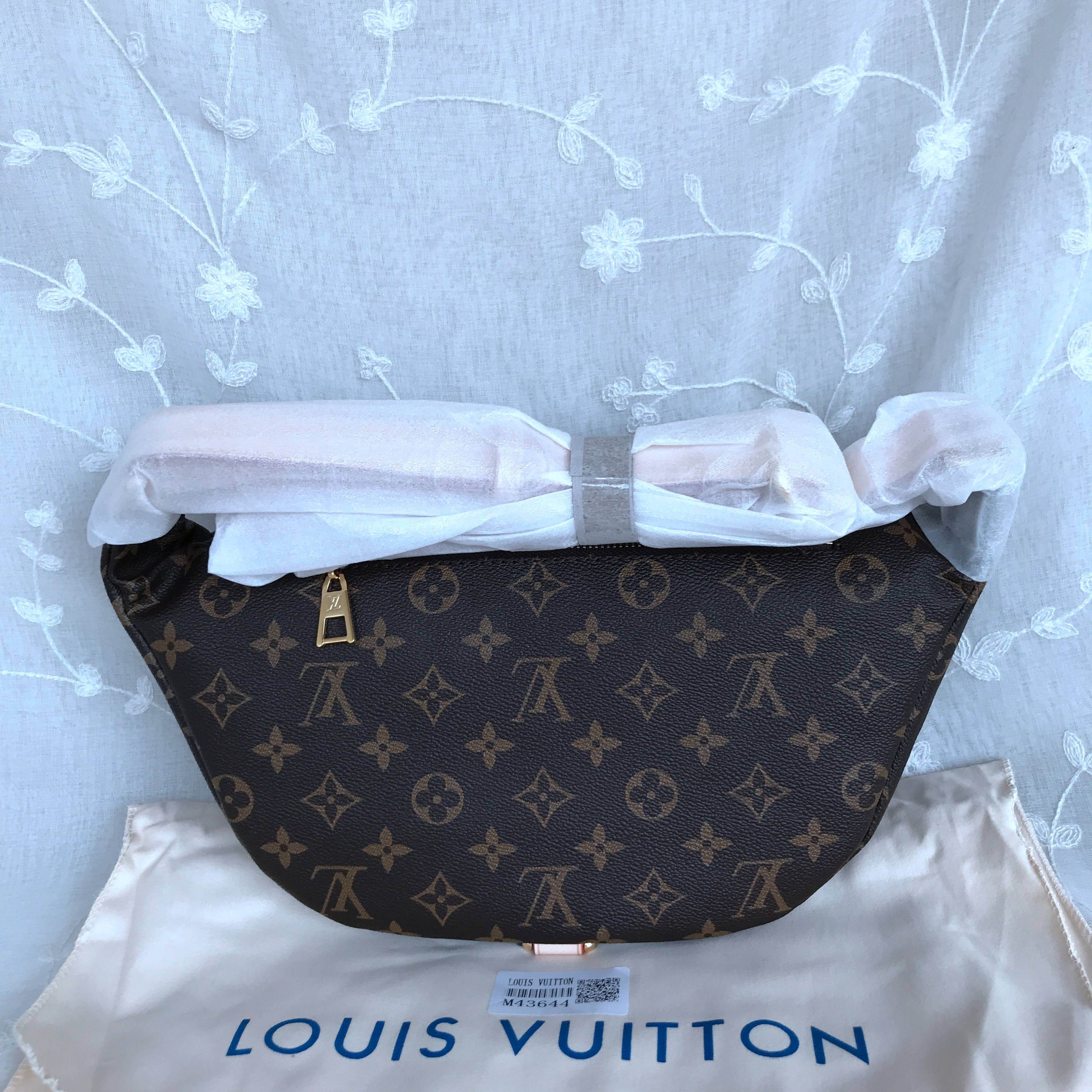 LV BUMBAG M43644 M44836