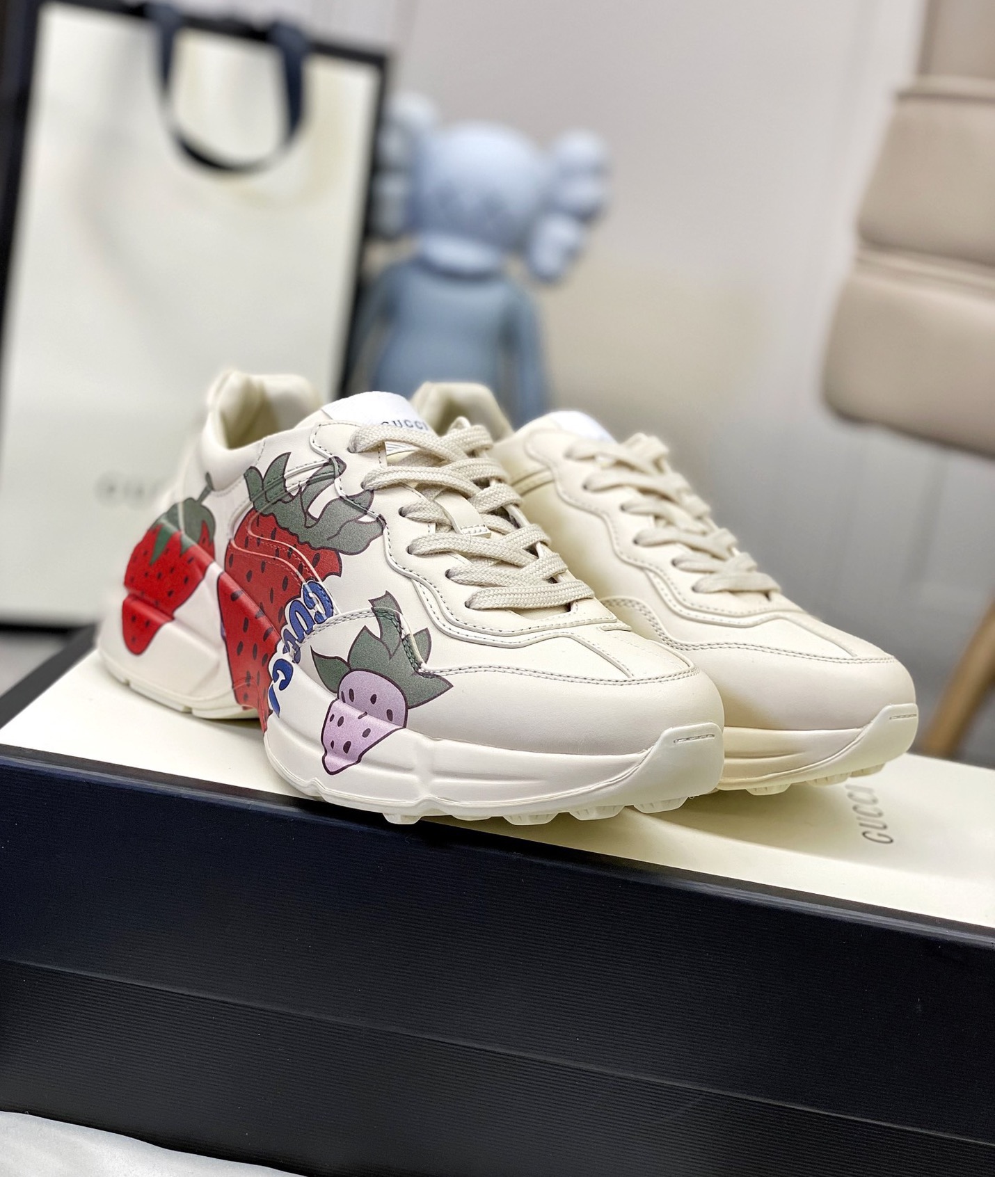 Gucci shoe48