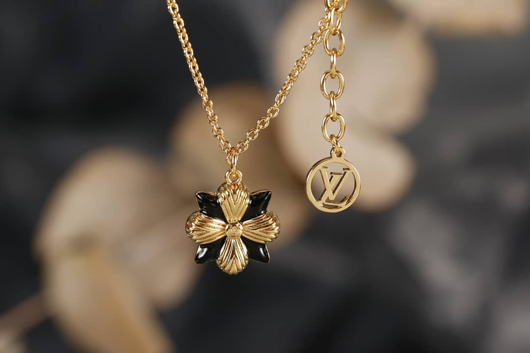 Buy Louis Vuitton Cheap Designer Necklace