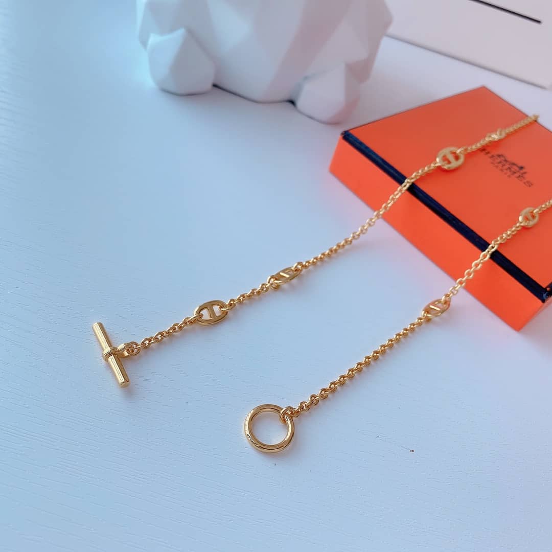 Knockoff Hermes Logo Necklace