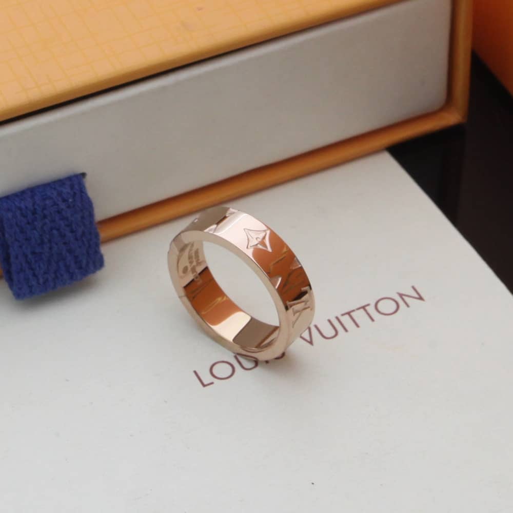 Luxury Louis Vuitton Classic AAA+ Ring