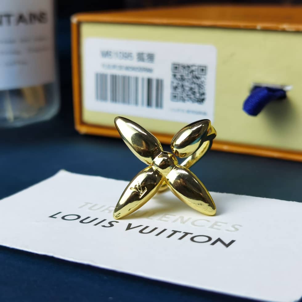 Replica Louis Vuitton Ring