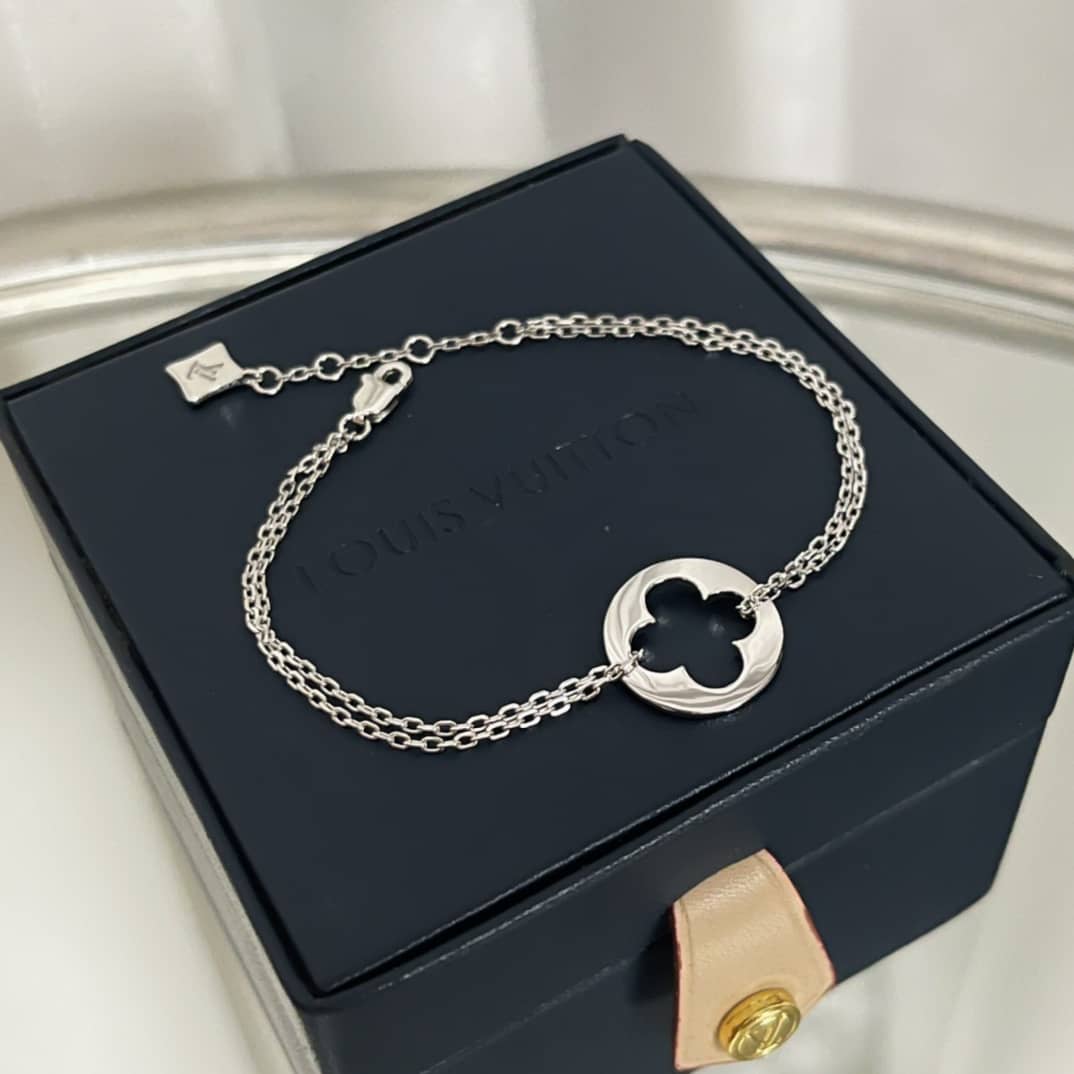 Replica Louis Vuitton Bracelet