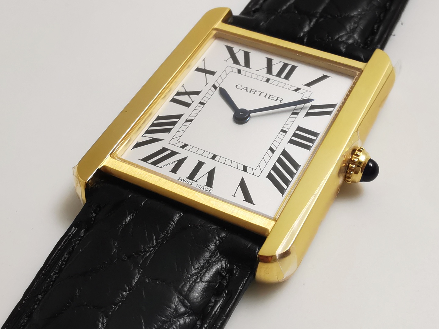 Cartier tank series W5200004 watch