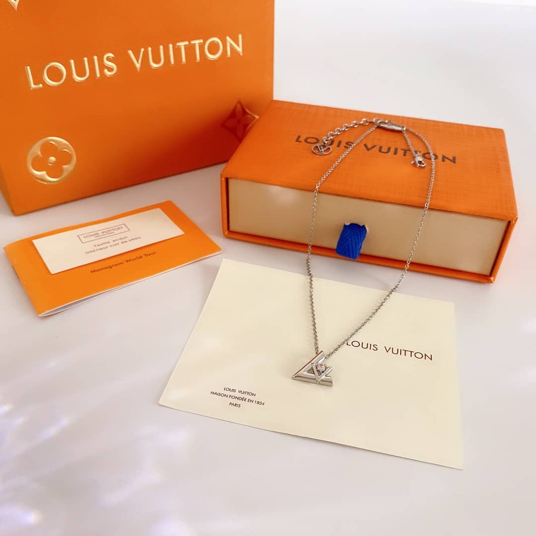 Fake Louis Vuitton Logo Necklace