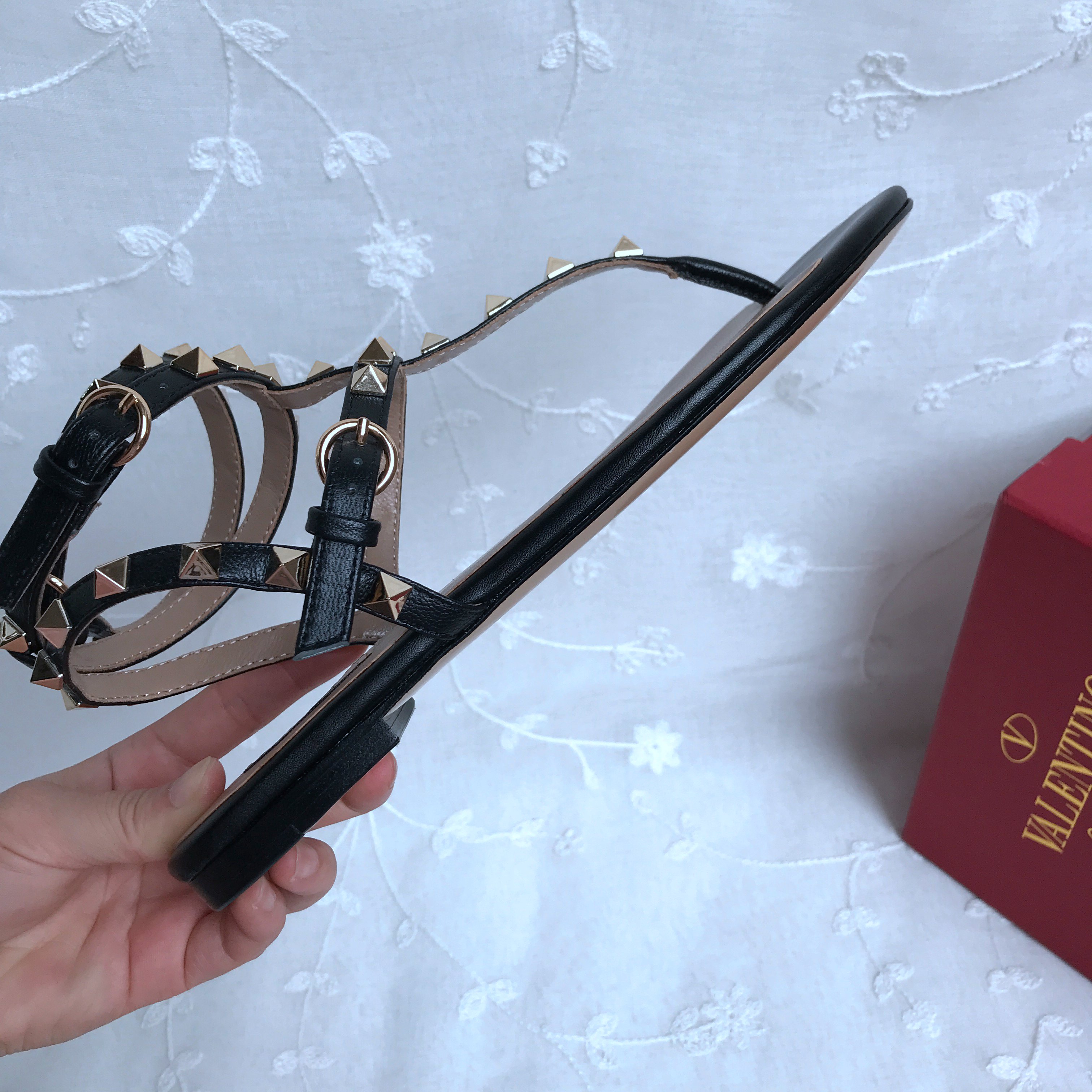 Valentino Classic Sandals 436947