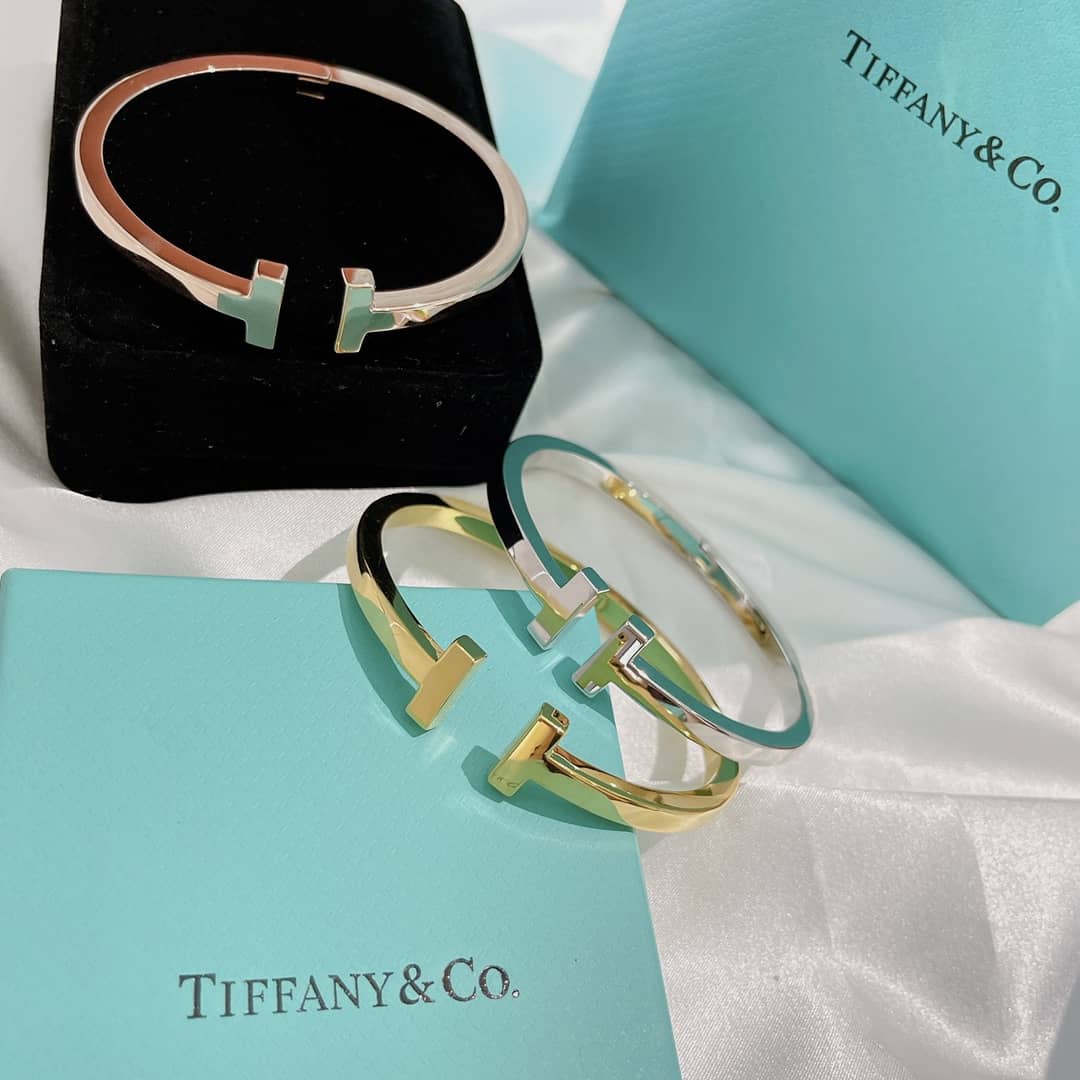 Fake Tiffany Logo Bracelet