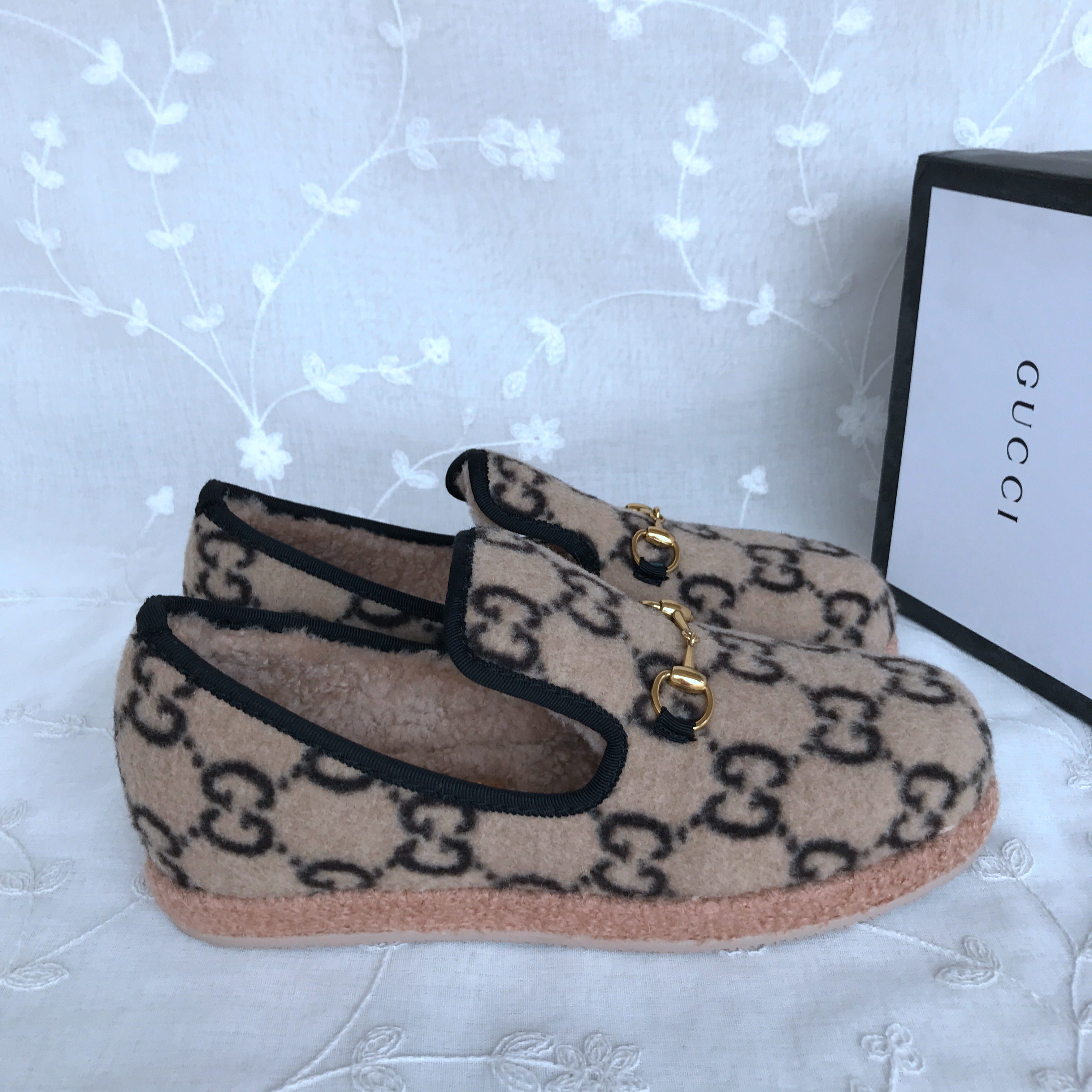 Gucci Woolen shoes 848141