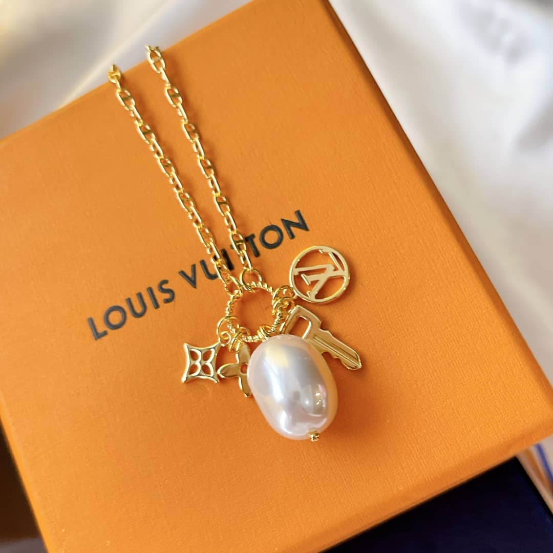 Louis Vuitton Replica Designer Necklace Cheap