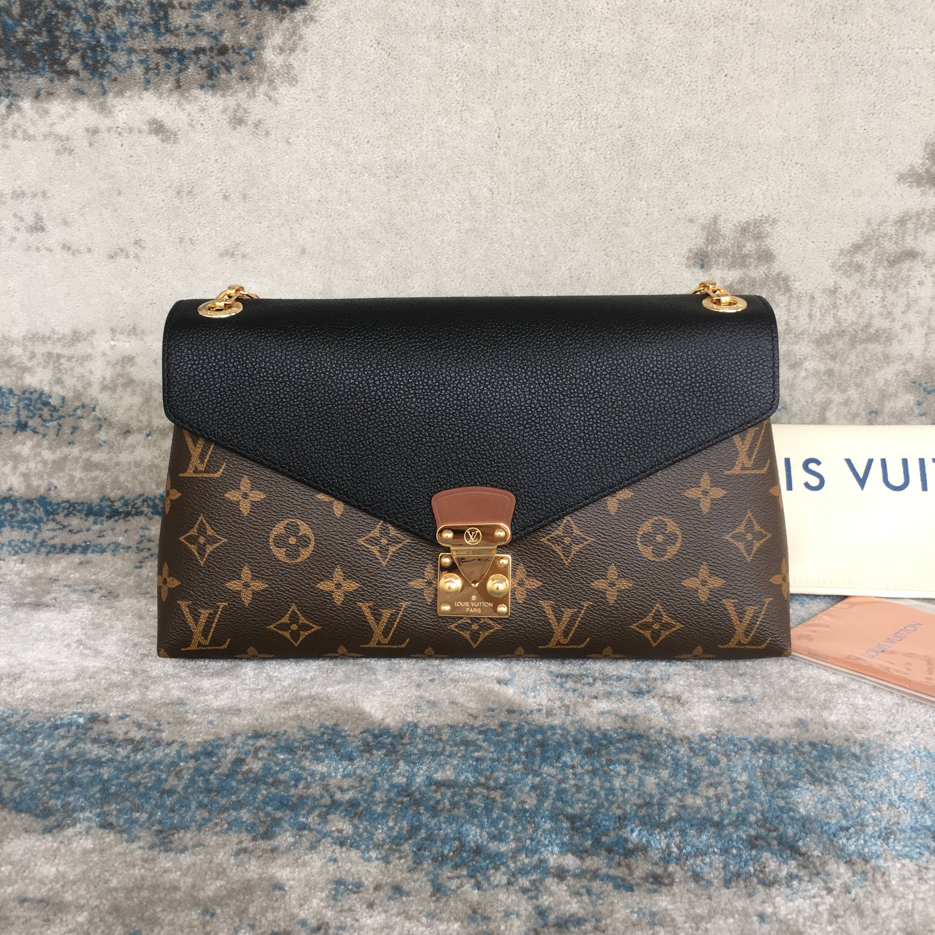 LV Pallas Chain Shoulder Bag M41200