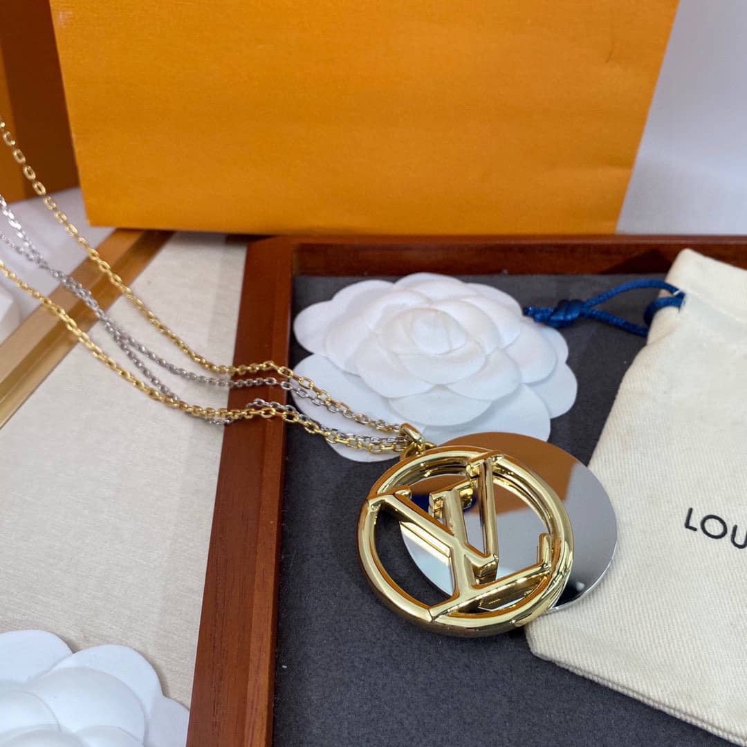 High Quality Louis Vuitton Replica Necklace