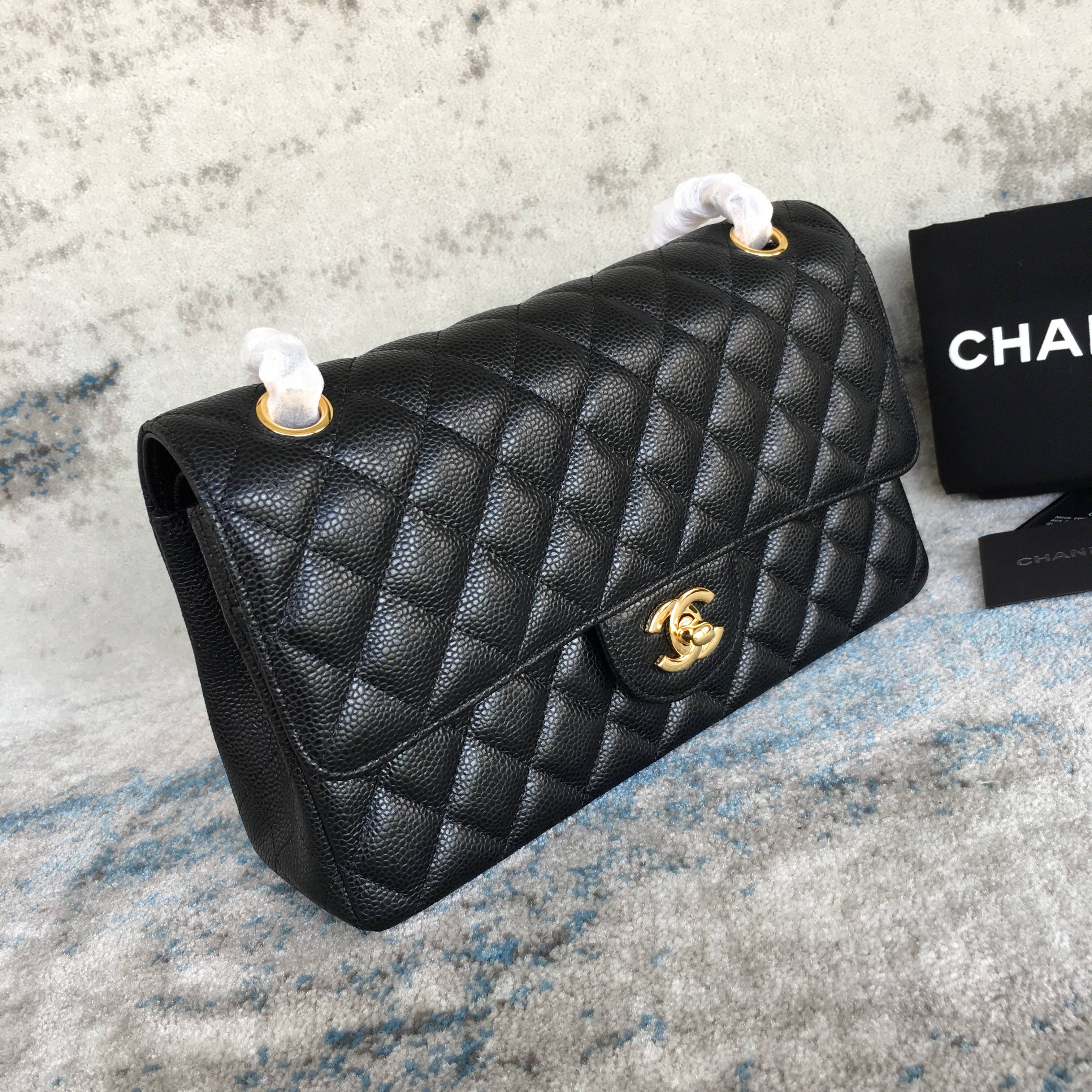 CHANEL CLASSIC HANDBAG  25cm