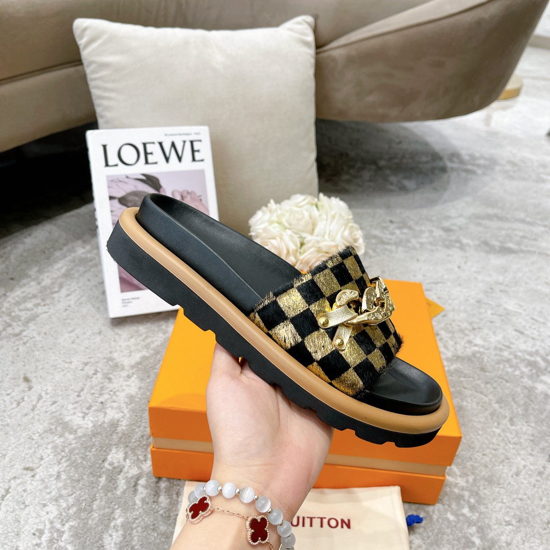 LV shoes23