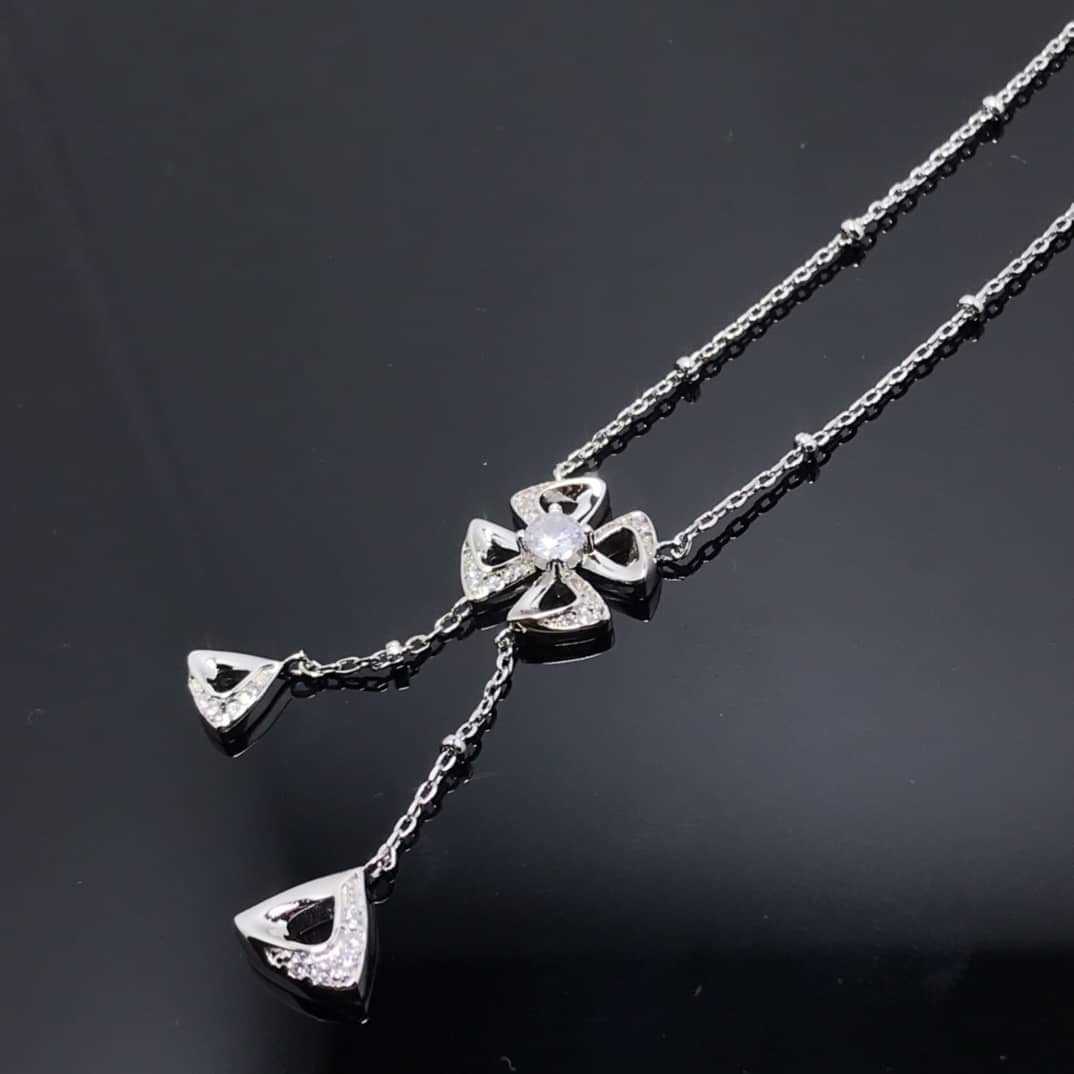 Fake Bvlgari Logo Necklace