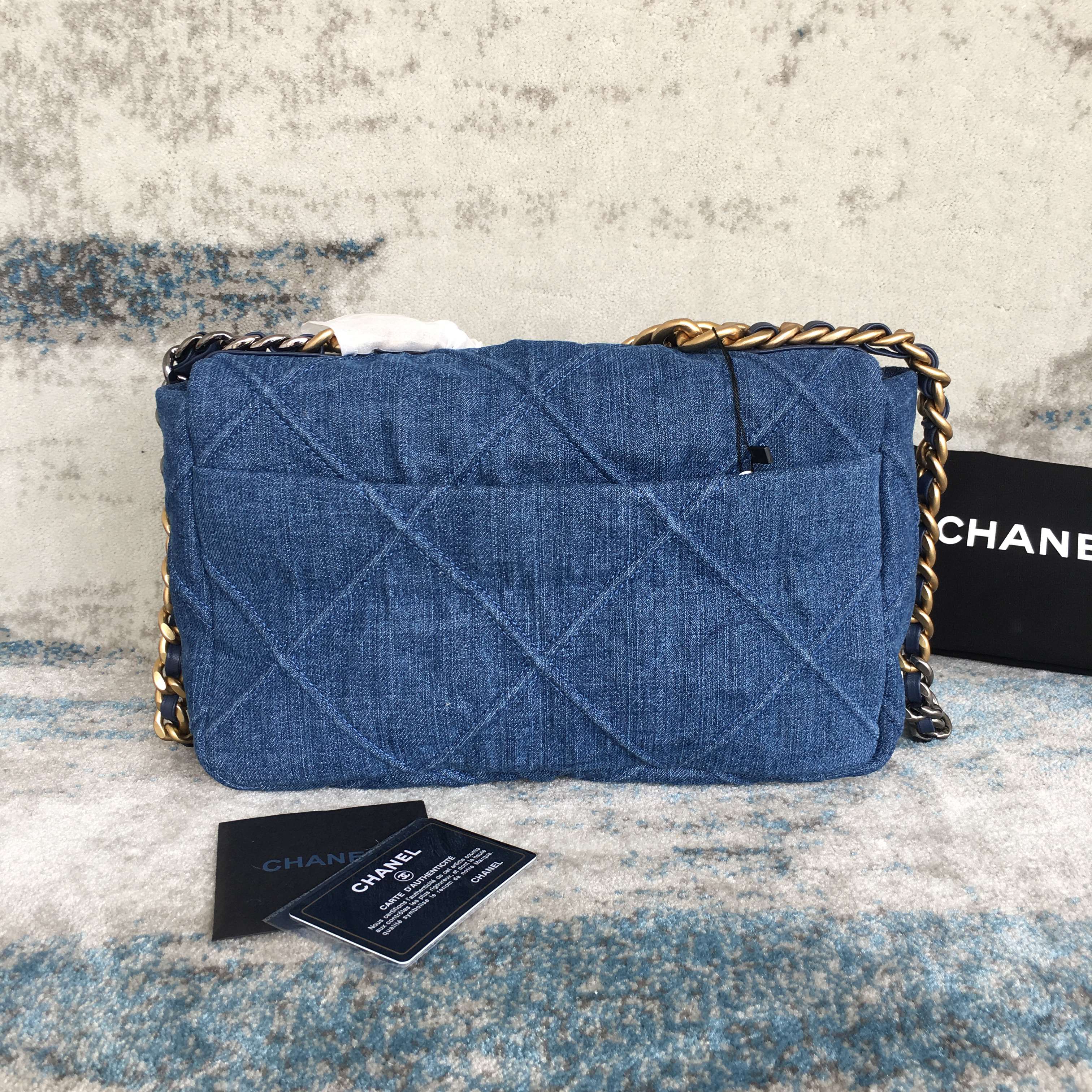 CHANEL 19 LARGE HANDBAG AS1161