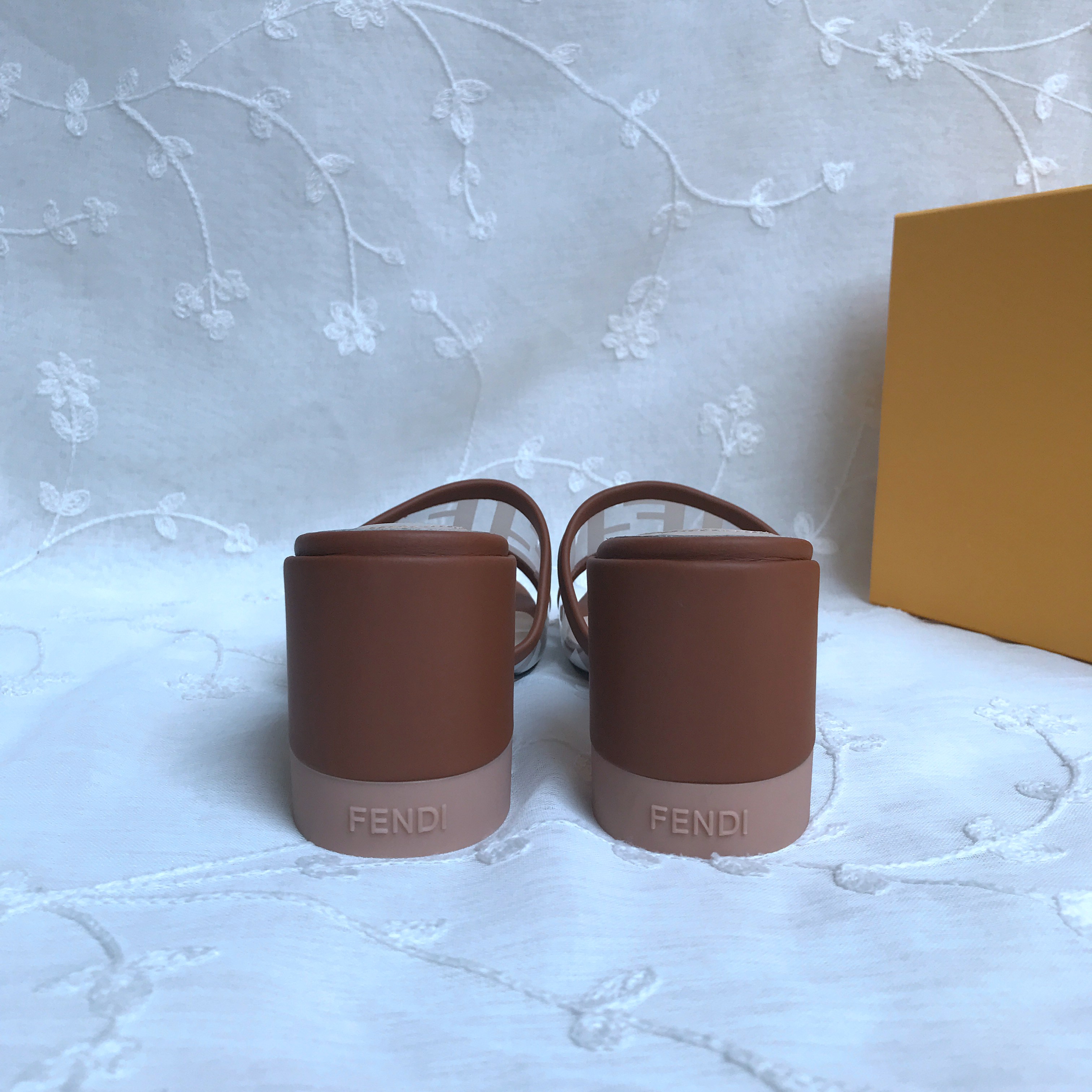 Fendi Slippers Shoes 452054