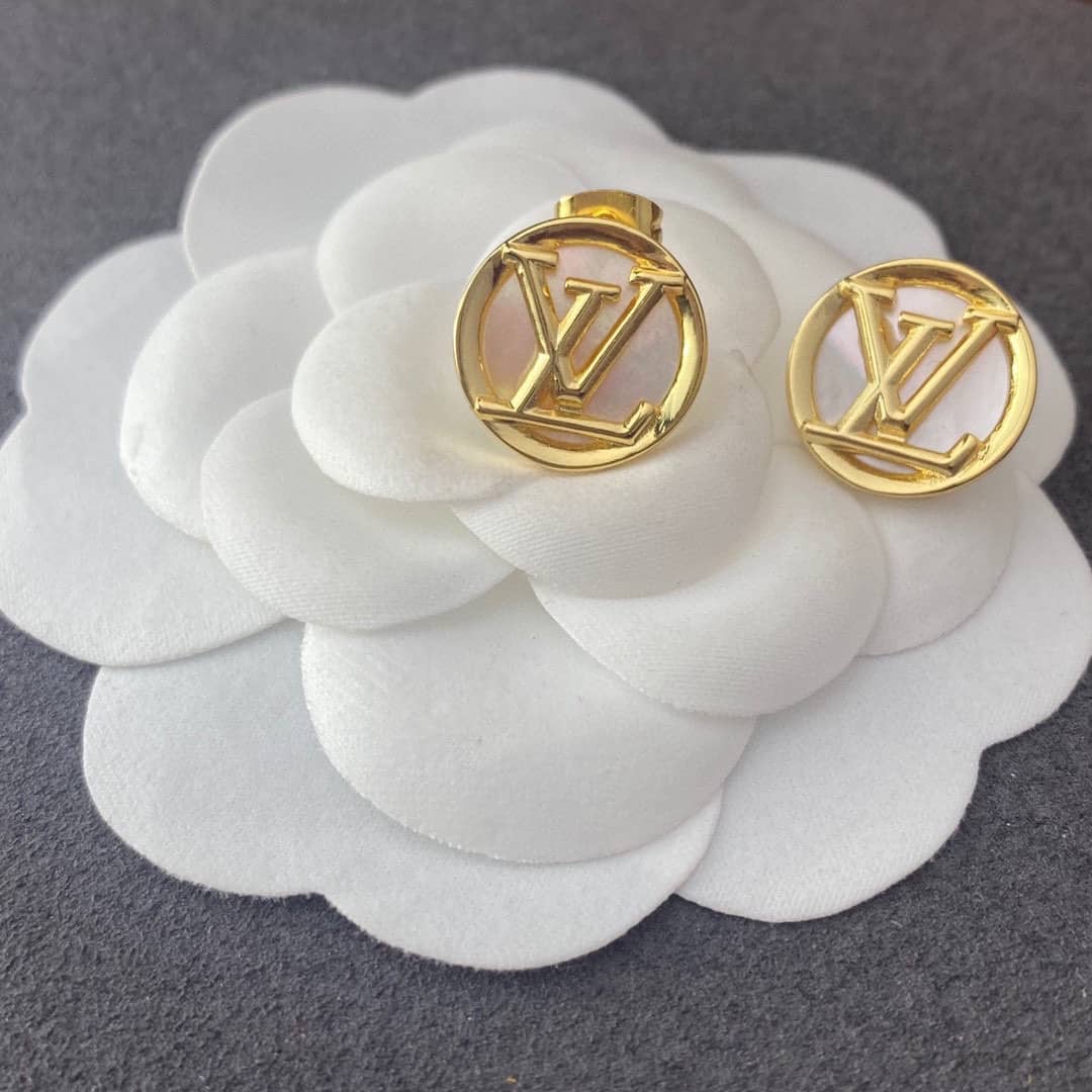 Wholesale Louis Vuitton AAA+ Earrings
