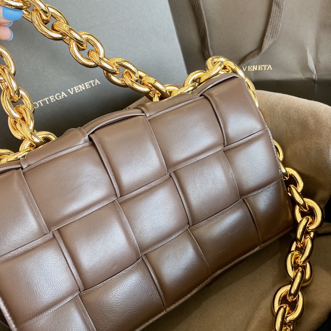 BOTTEGA VENETA THE CHAIN CASSETTE