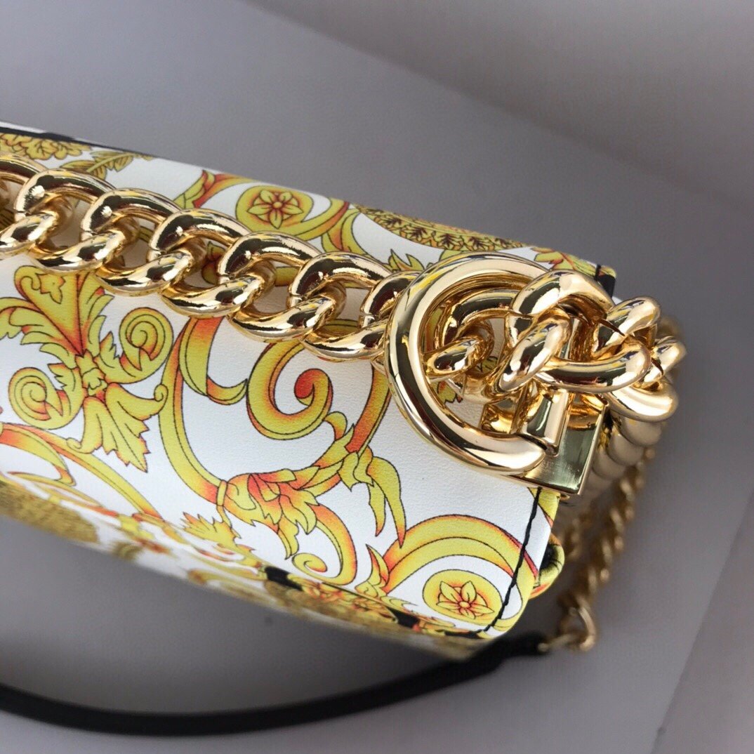 Versace AAA Quality Messenger Bags For Women #780618