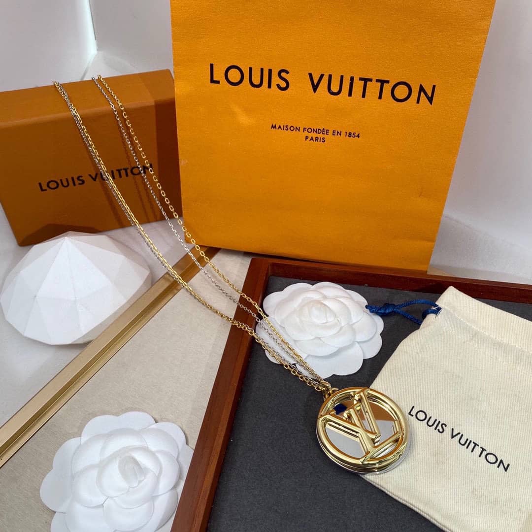 High Quality Louis Vuitton Replica Necklace