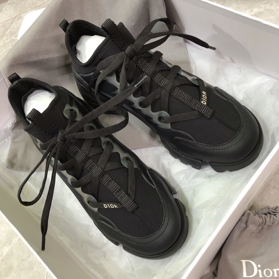 Dior shoes371