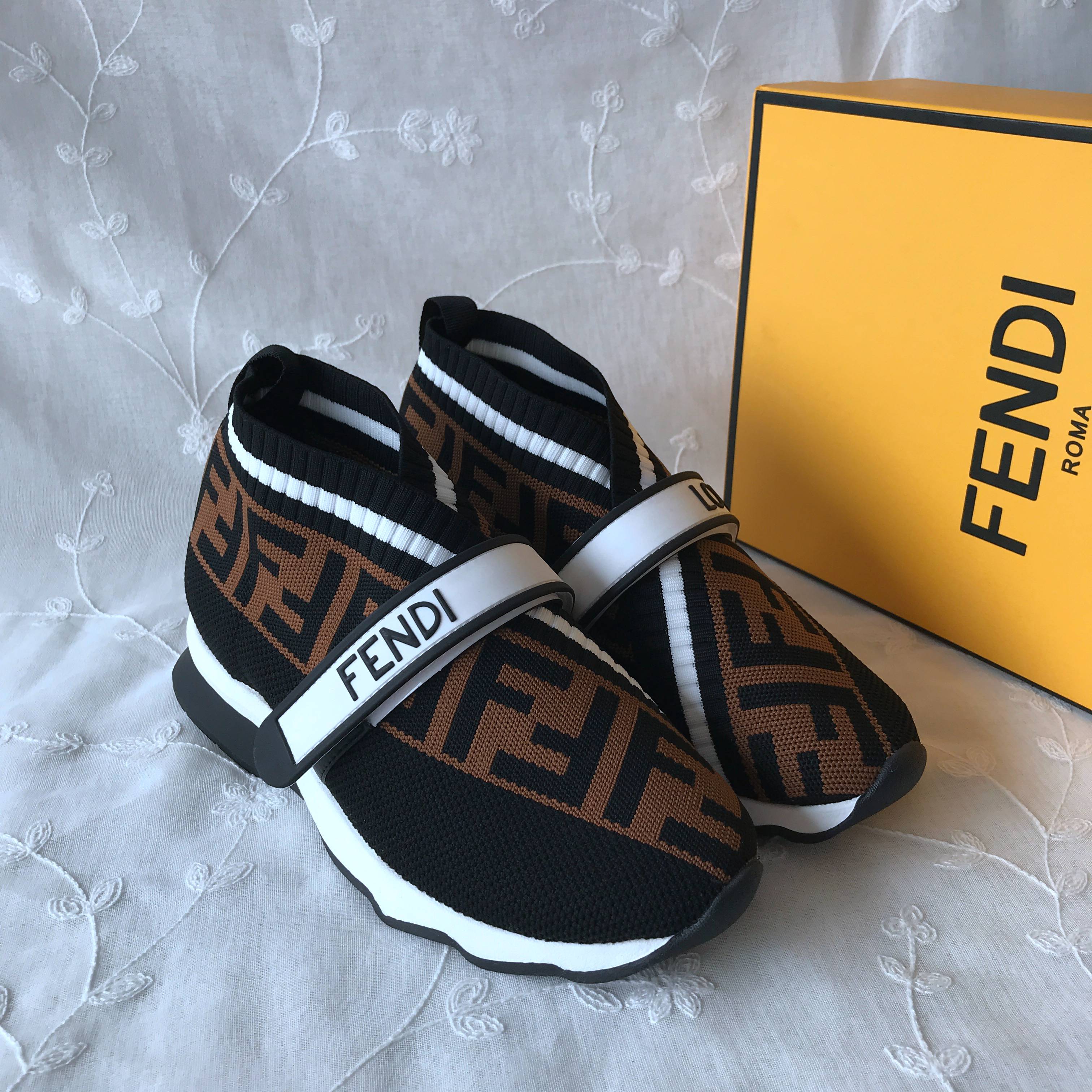 Fendi Casual Shoes 832520