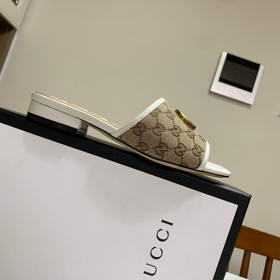 Gucci shoe411