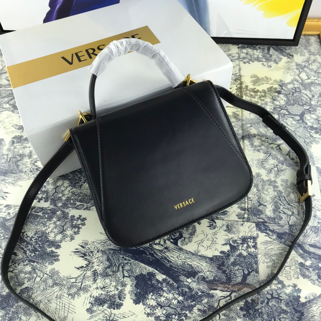 Versace AAA Quality Messenger Bags #784898