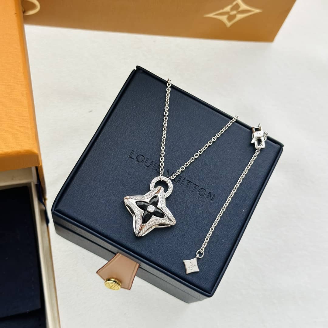 Louis Vuitton Replica Designer Necklace Cheap