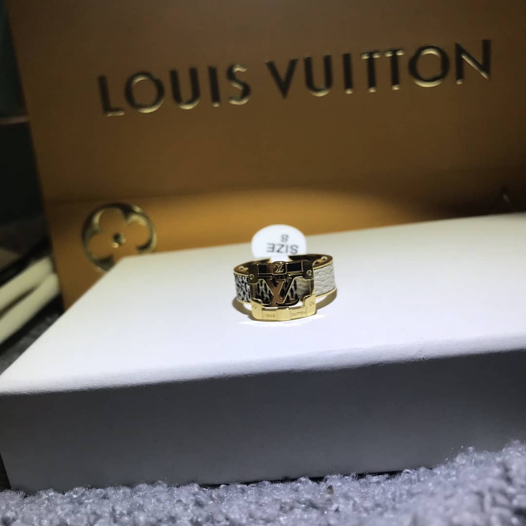 Louis Vuitton Best AAA Replica Ring