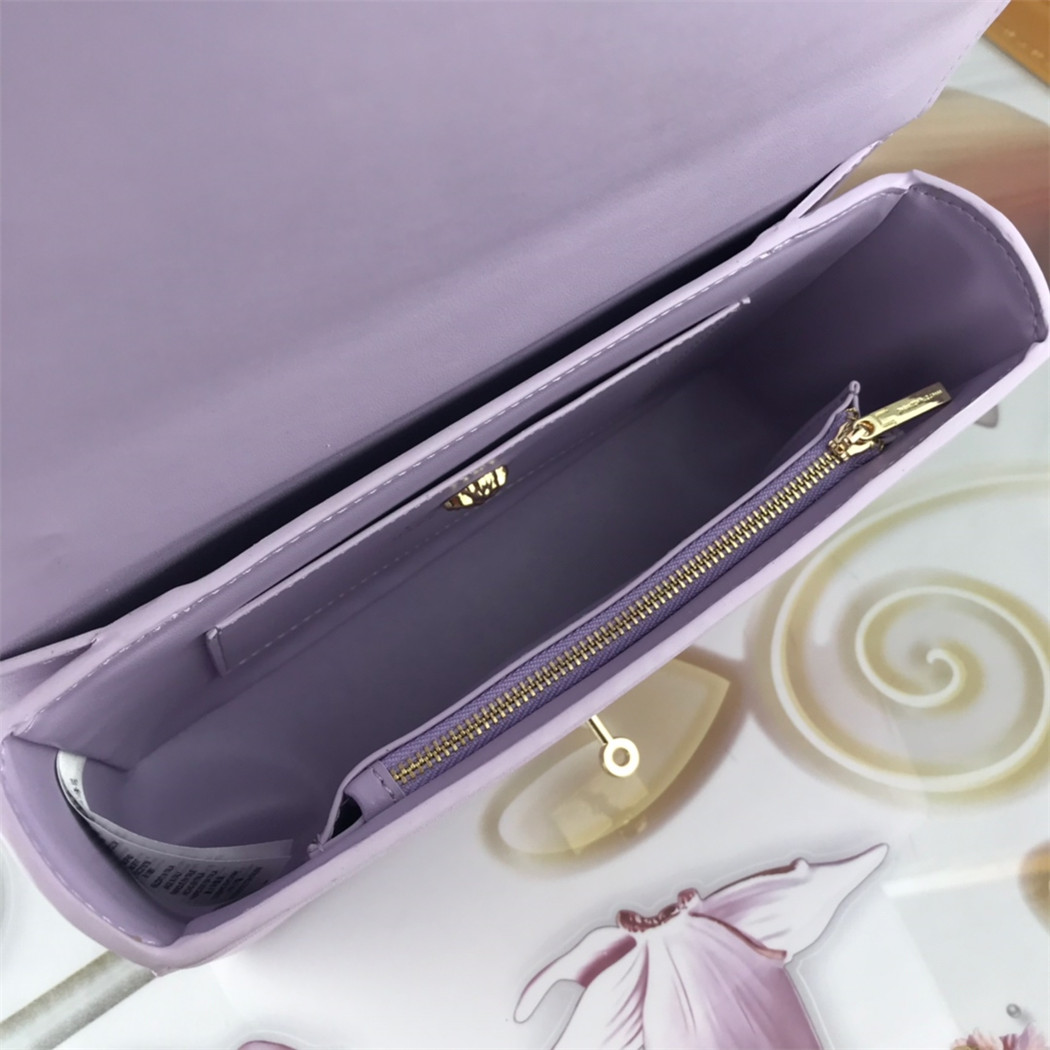 Versace AAA Quality Messenger Bags #720808